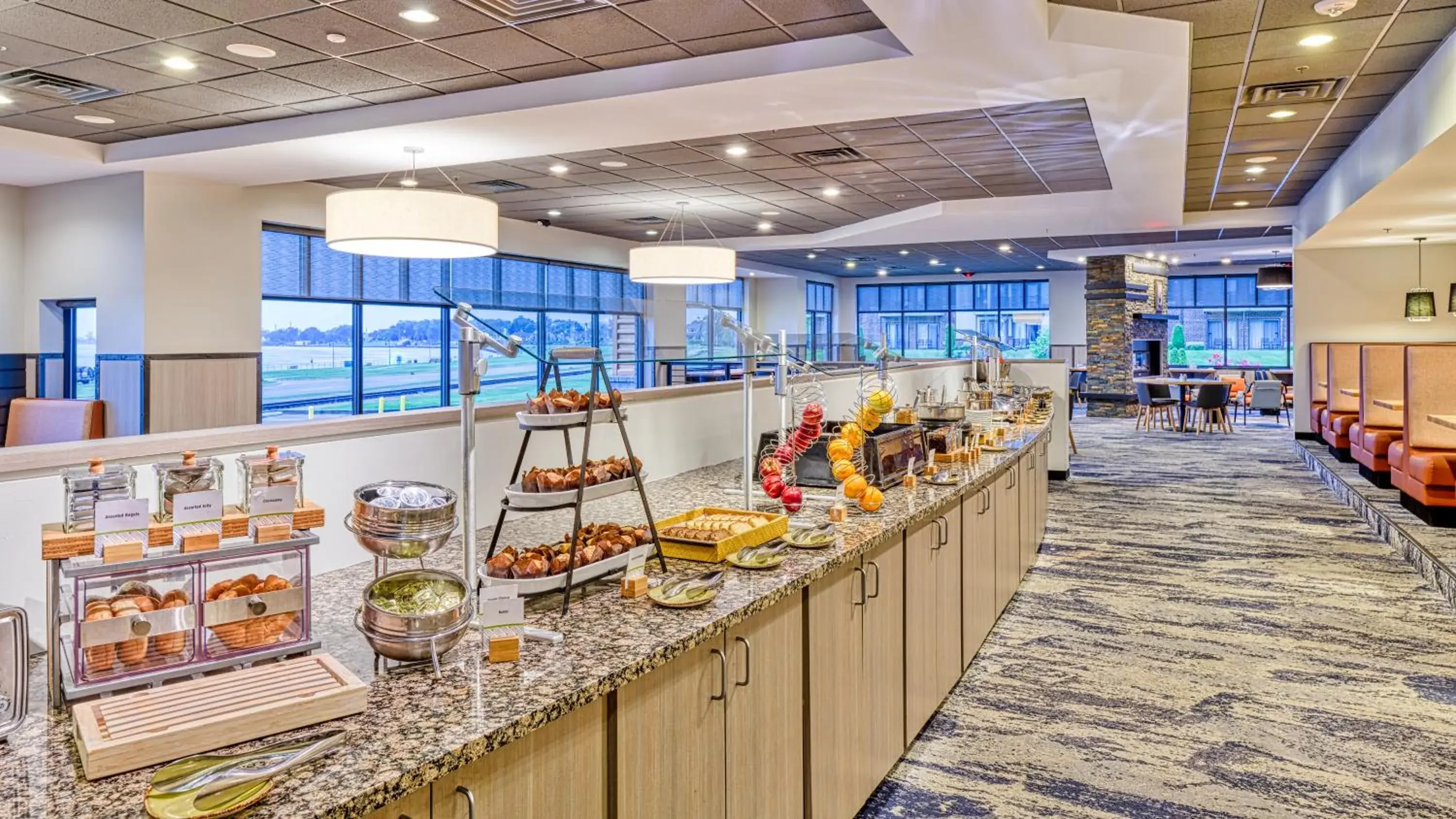 Restaurant/places to eat in DoubleTree by Hilton Port Huron Restaurant/places to eat in DoubleTree by Hilton Port Huron