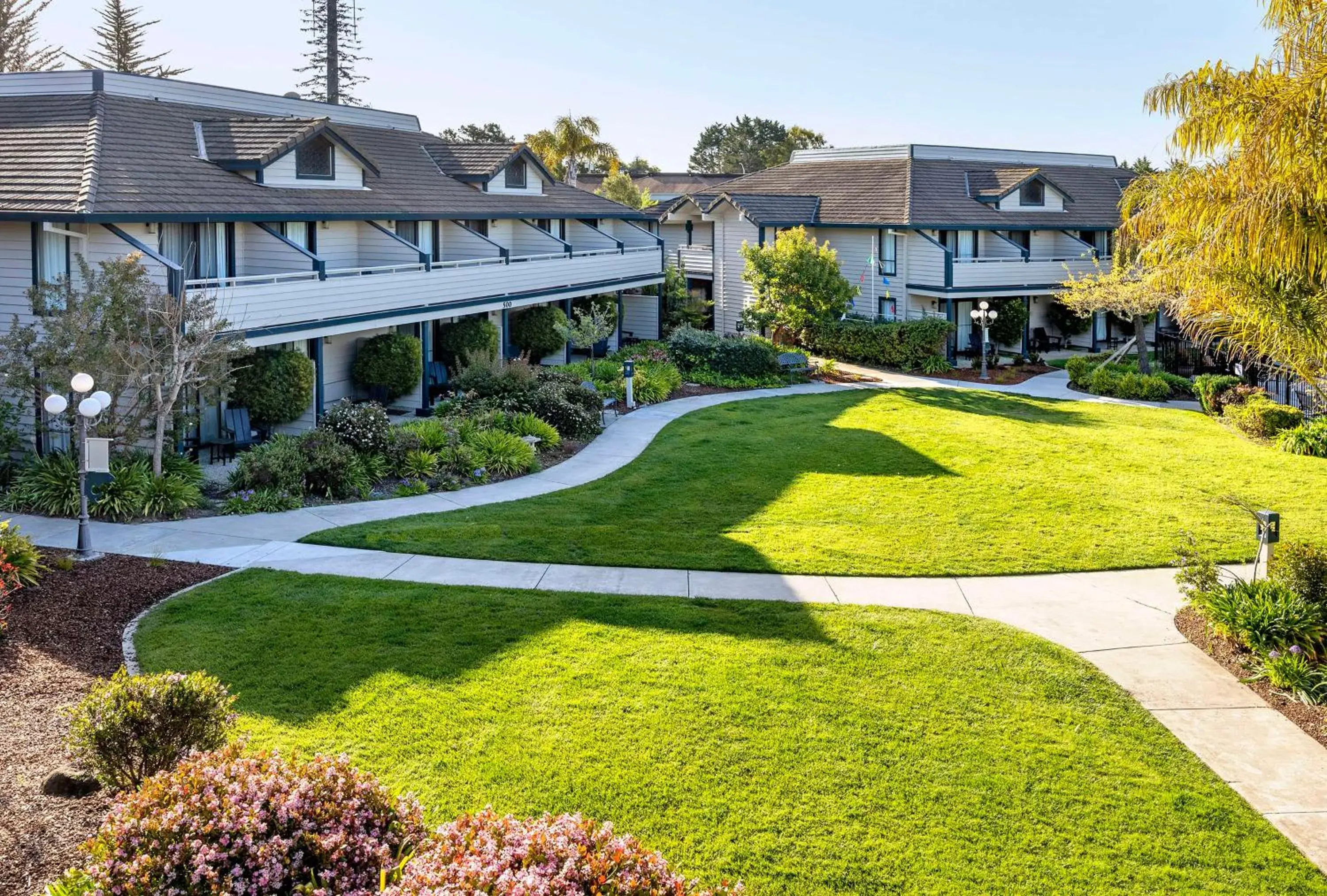 Property building in Seacliff Inn Aptos, Tapestry Collection by Hilton Property building in Seacliff Inn Aptos, Tapestry Collection by Hilton