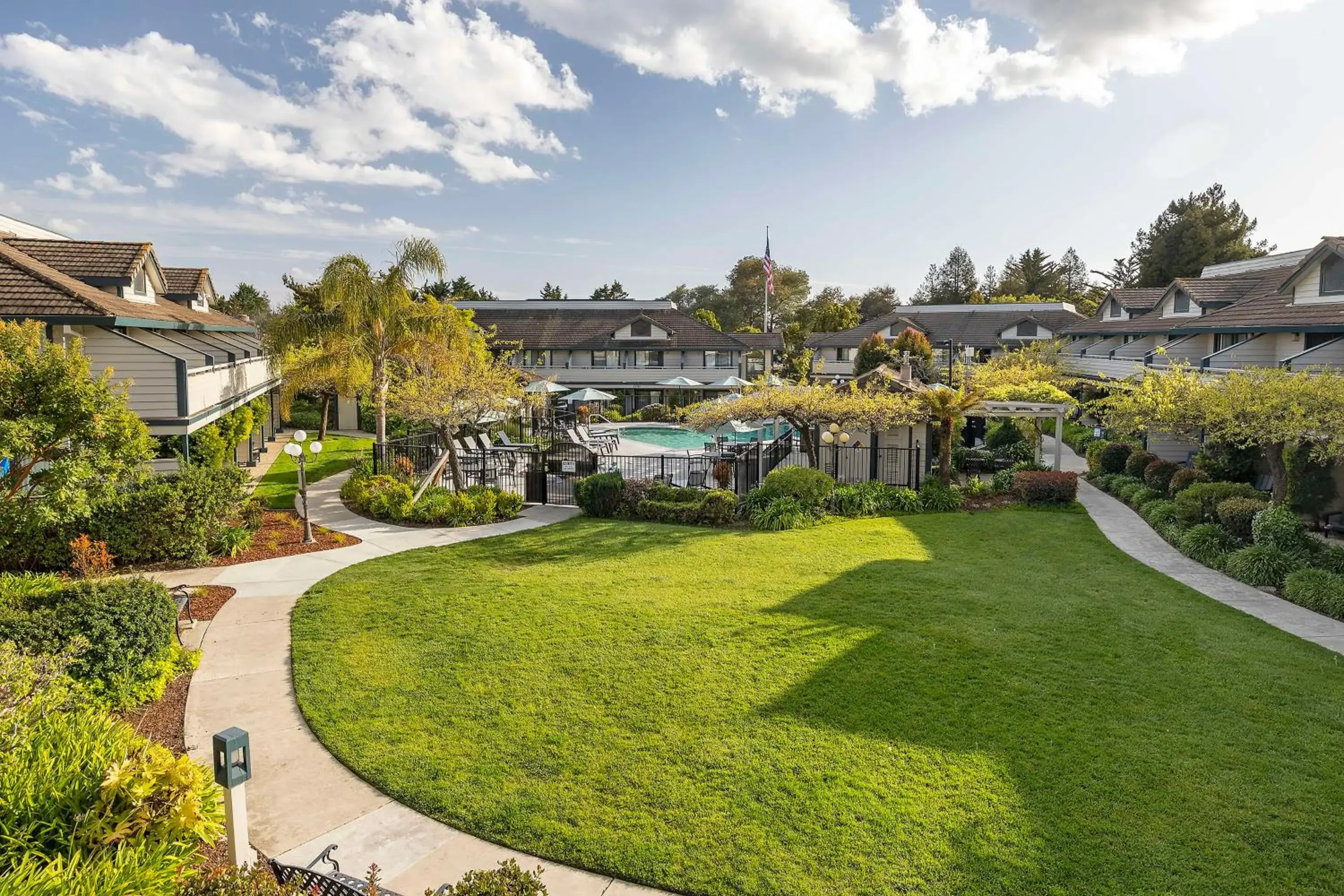 Pool view in Seacliff Inn Aptos, Tapestry Collection by Hilton Pool view in Seacliff Inn Aptos, Tapestry Collection by Hilton
