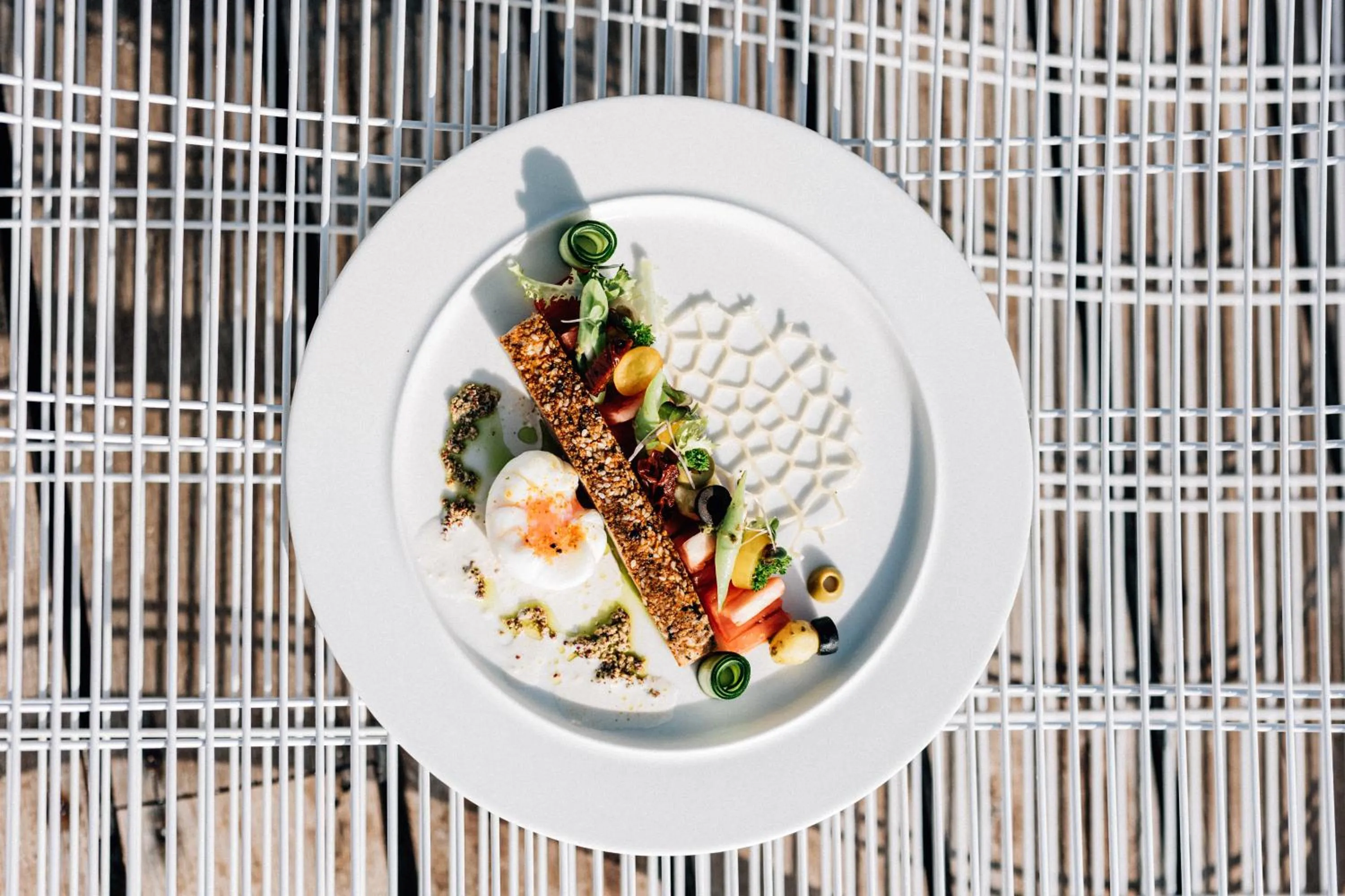 Food and drinks in Cinnamon Velifushi Maldives - Free One-Way Speedboat and 02 Kids Under 12 Stay & Dine Free