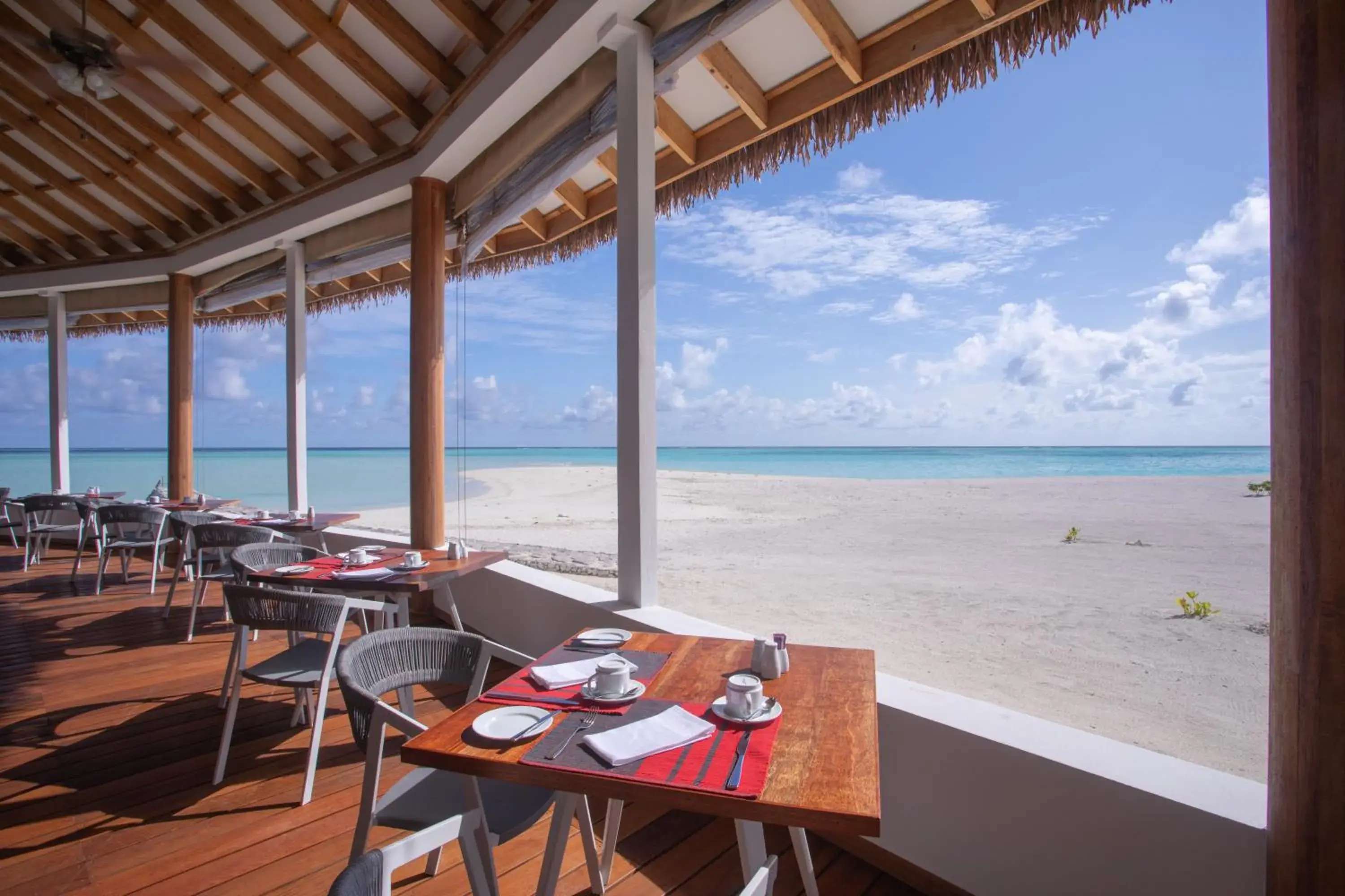 Restaurant/places to eat in Cinnamon Velifushi Maldives - Free One-Way Speedboat and 02 Kids Under 12 Stay & Dine Free Restaurant/places to eat in Cinnamon Velifushi Maldives - Free One-Way Speedboat and 02 Kids Under 12 Stay & Dine Free