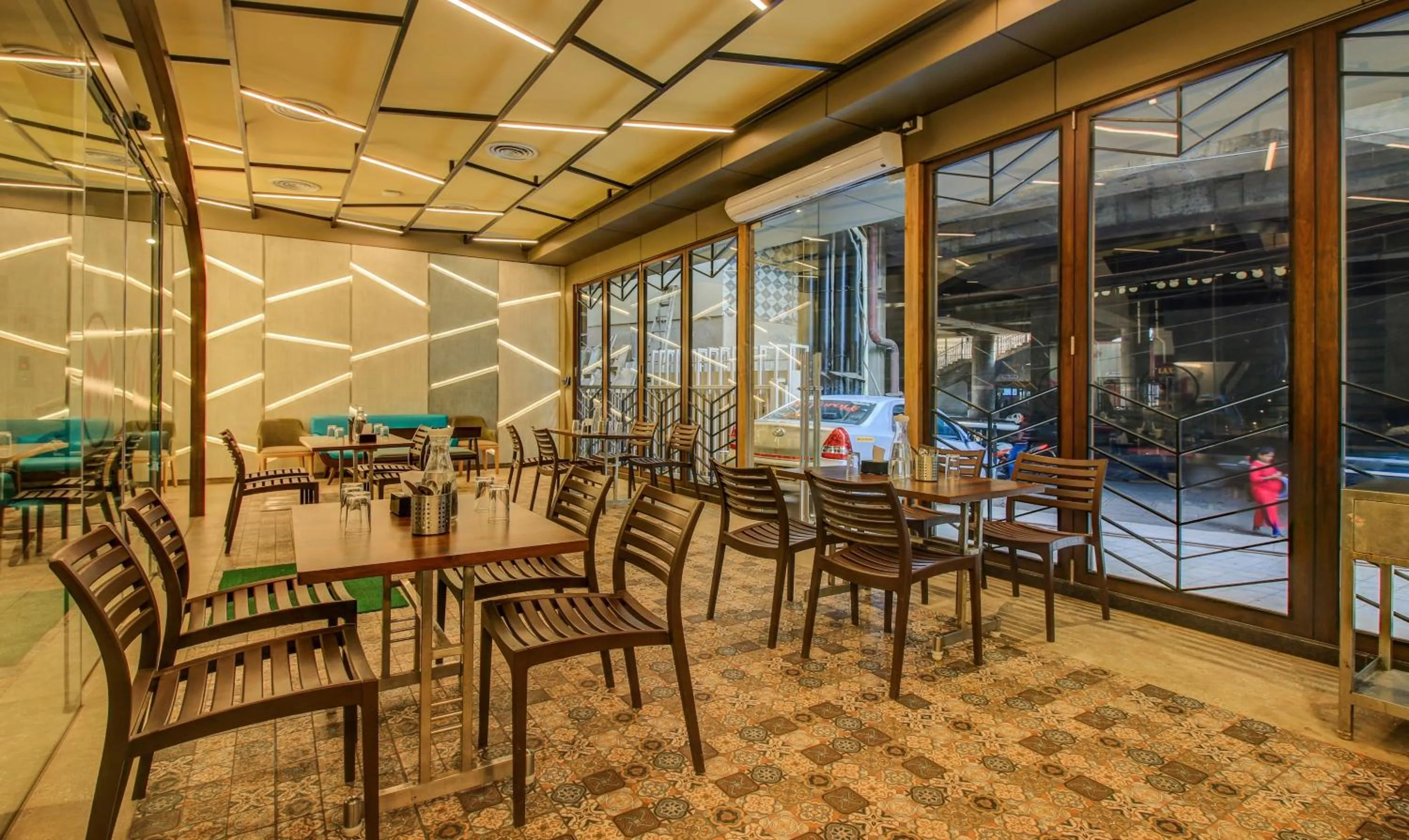 Lobby or reception in Hotel Metropole Inn