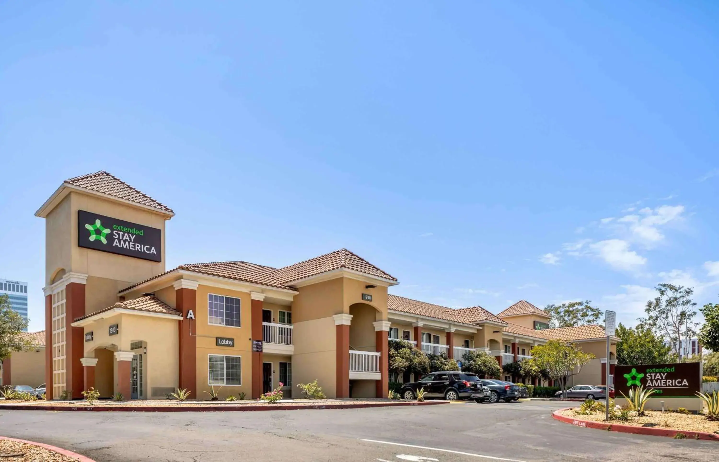 Property building in Extended Stay America Suites - Los Angeles - LAX Airport - El Segundo Property building in Extended Stay America Suites - Los Angeles - LAX Airport - El Segundo