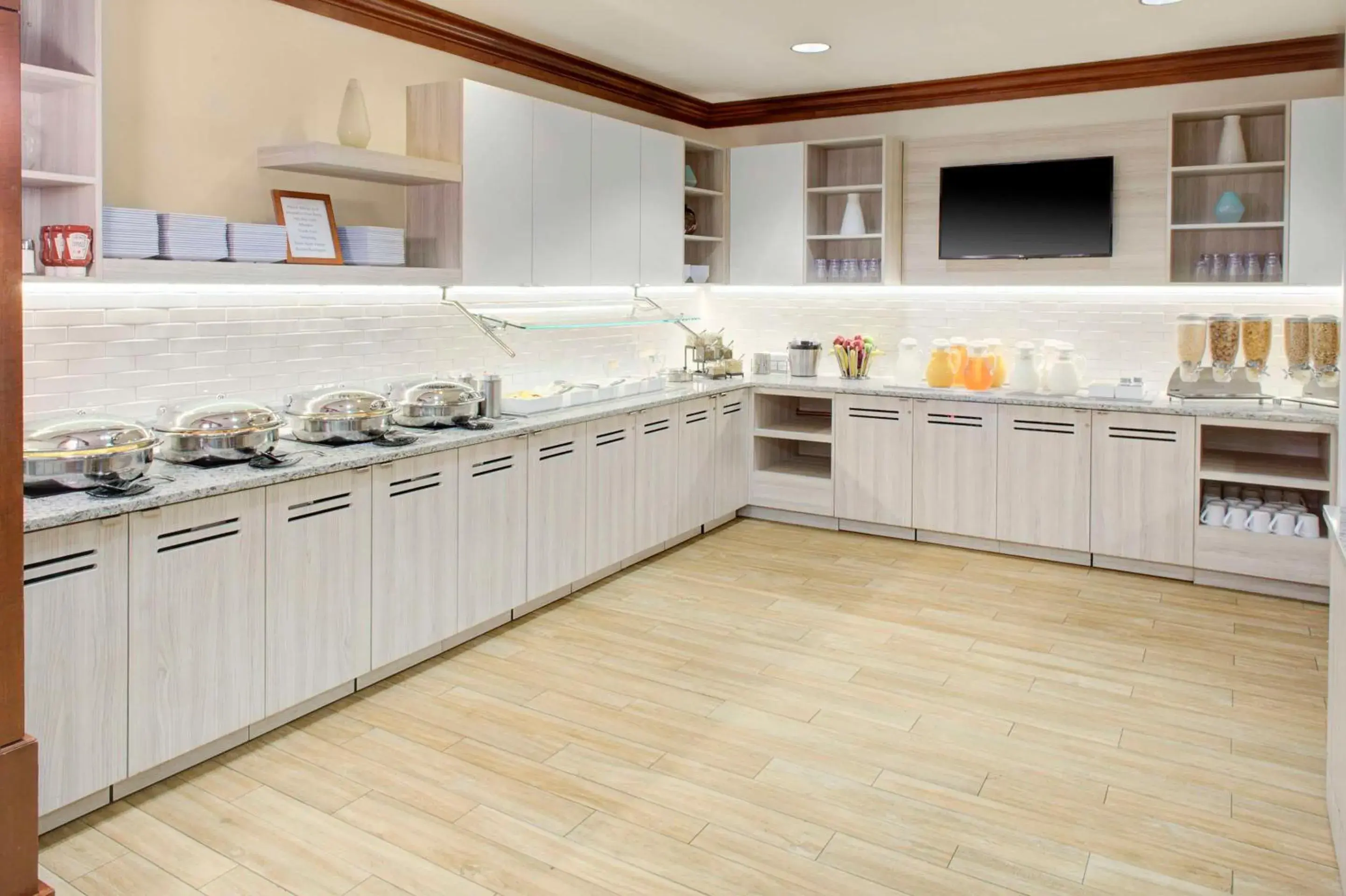 Restaurant/places to eat in Hyatt House Boston/Burlington Restaurant/places to eat in Hyatt House Boston/Burlington