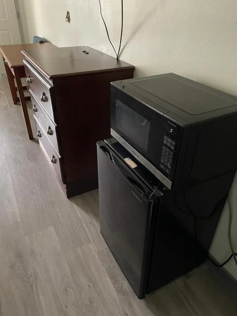 TV/Entertainment Center in Americas Best Value Inn & Suites Slidell