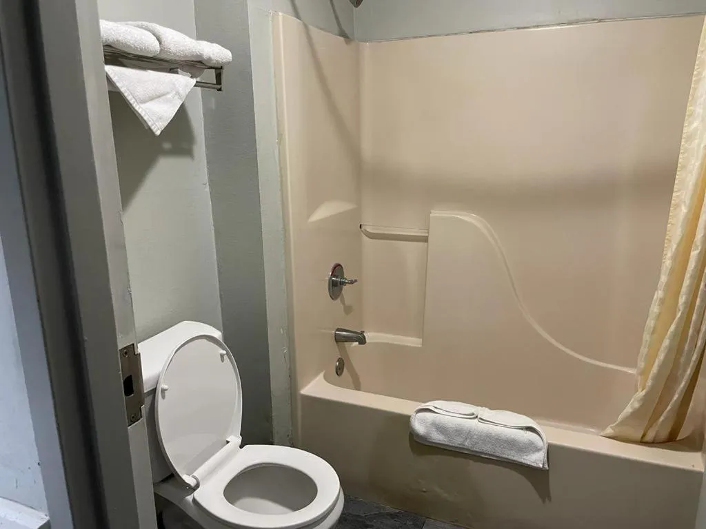 Bathroom in Americas Best Value Inn & Suites Slidell