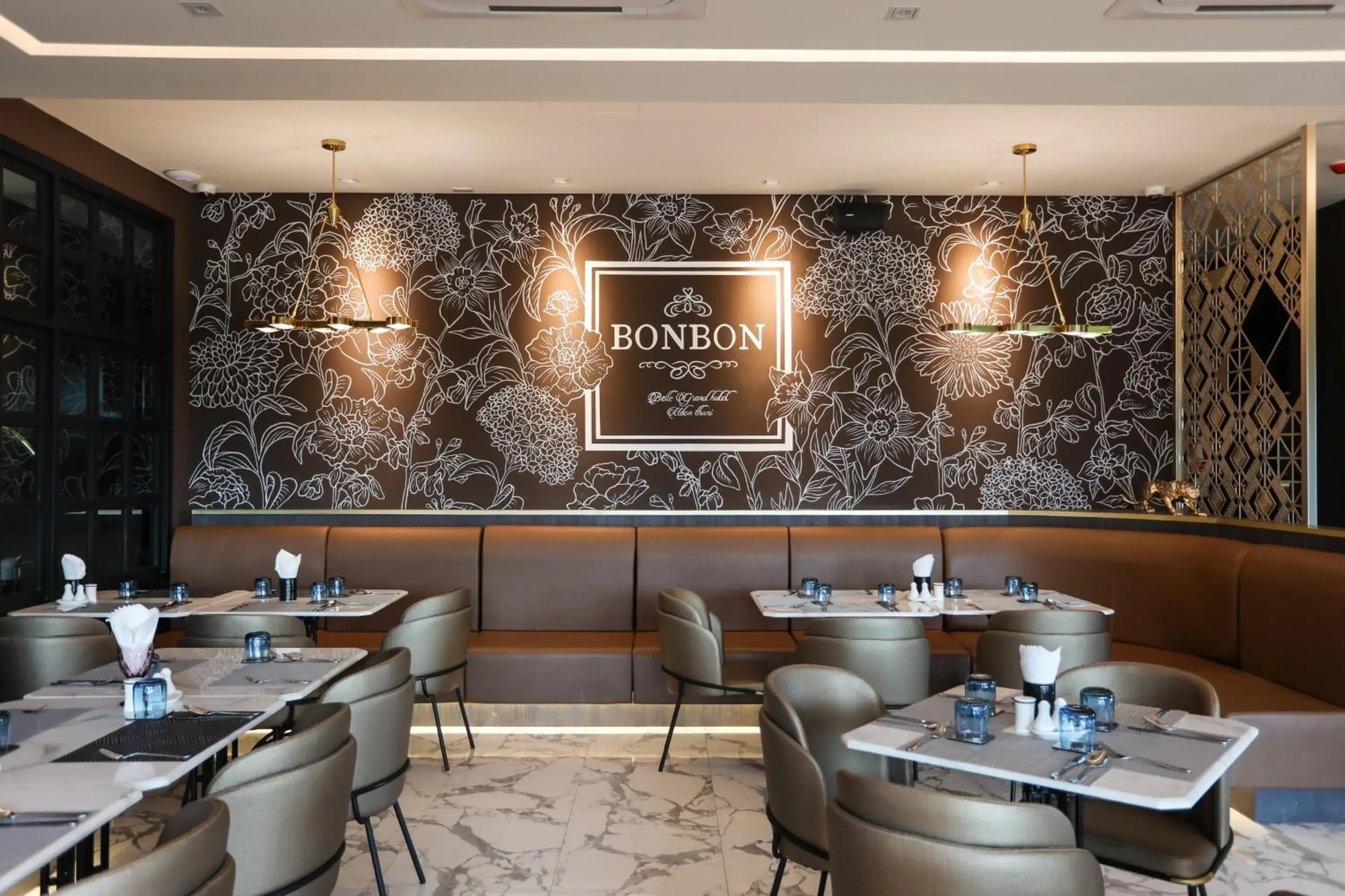 Restaurant/places to eat in Belle Grand Hotel Restaurant/places to eat in Belle Grand Hotel