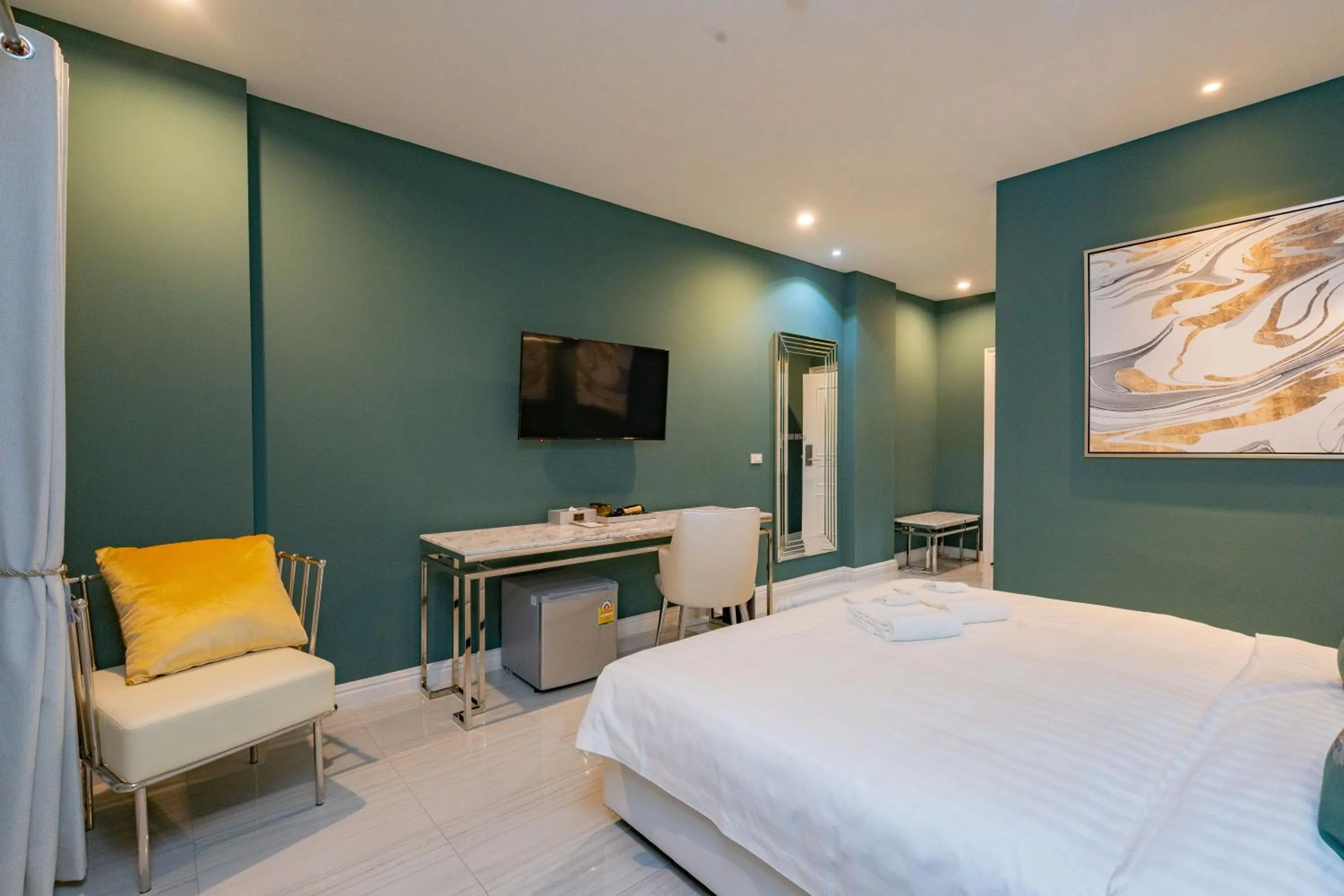 TV and multimedia, Bed in Belle Grand Hotel