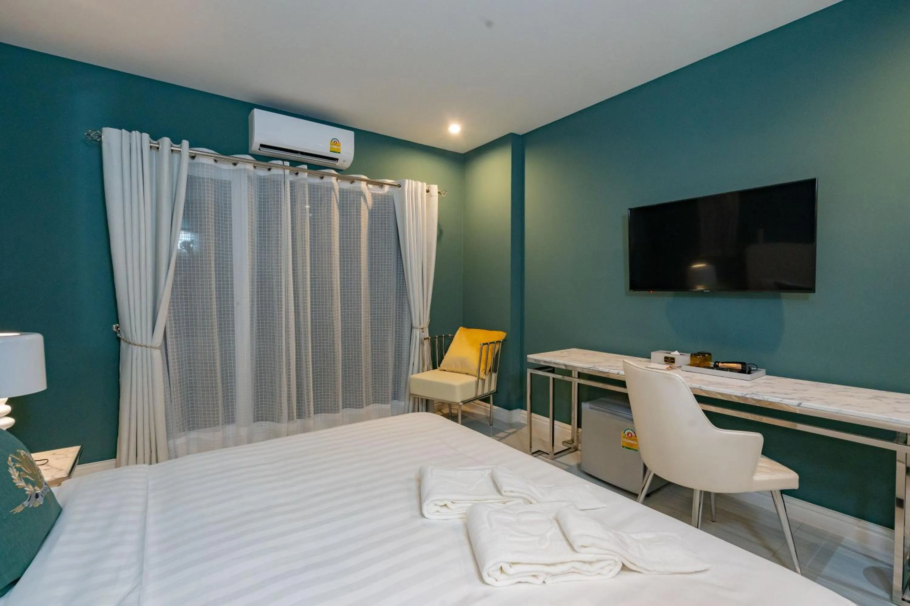 TV and multimedia, Bed in Belle Grand Hotel