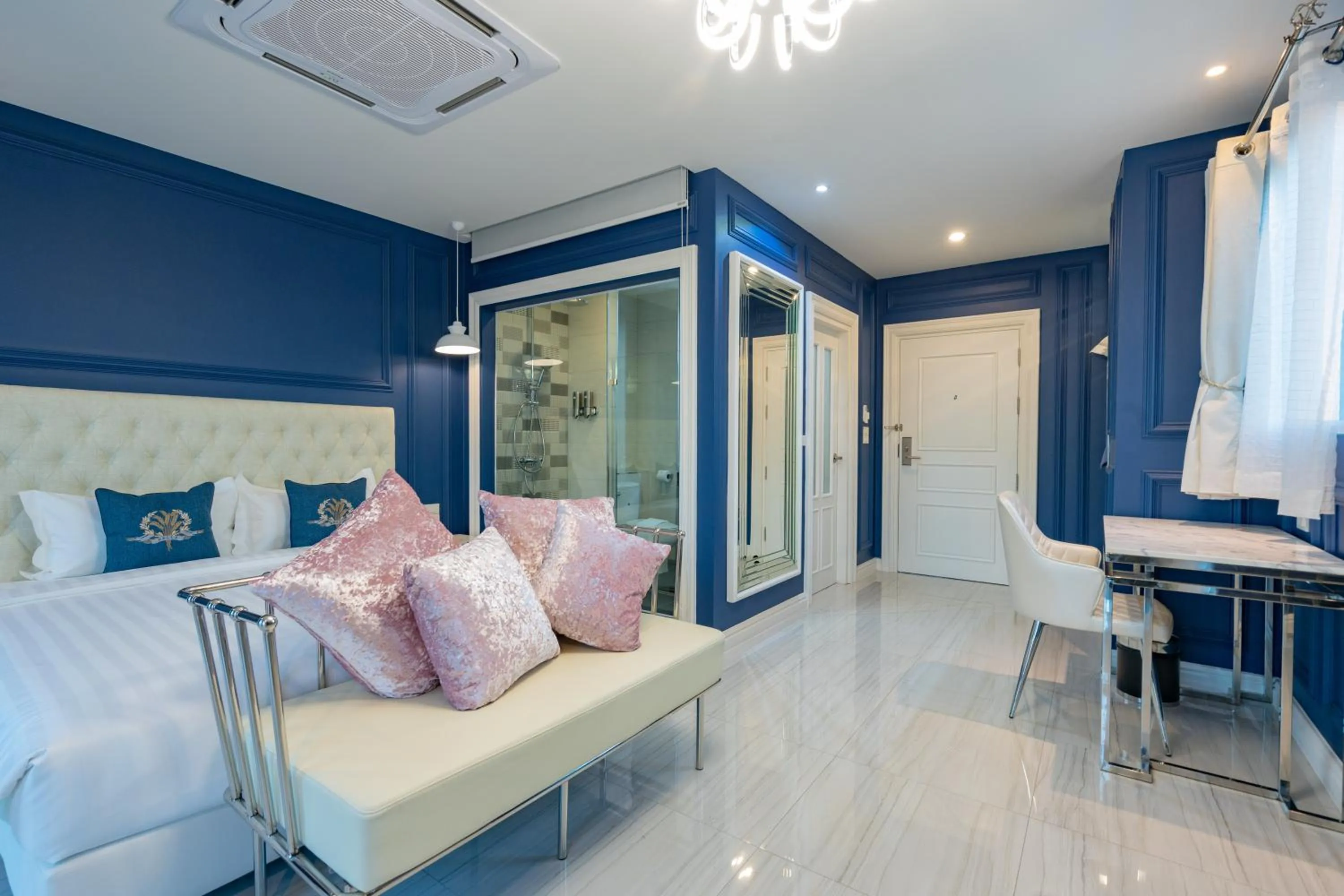 Living room in Belle Grand Hotel