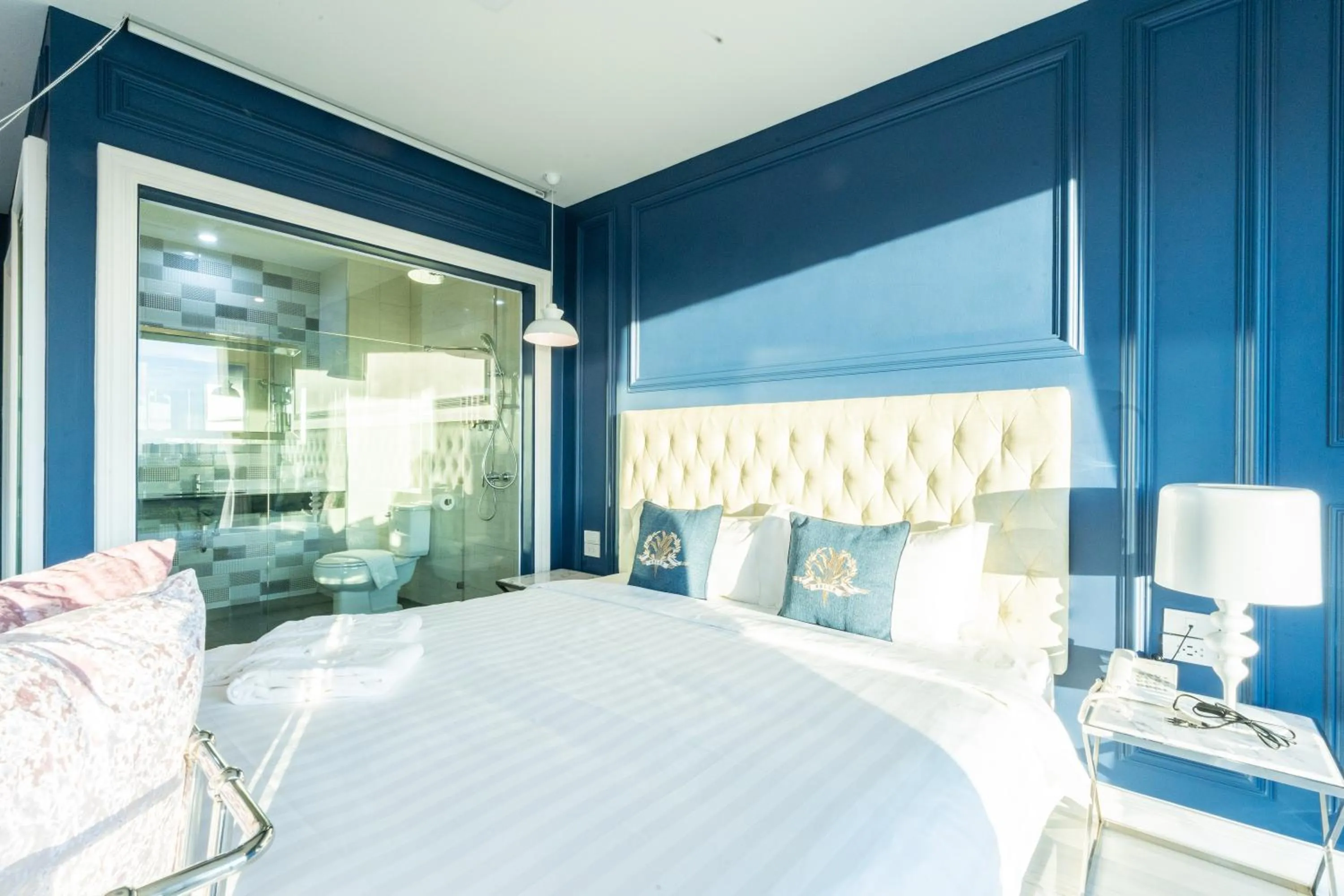 Photo of the whole room, Bed in Belle Grand Hotel