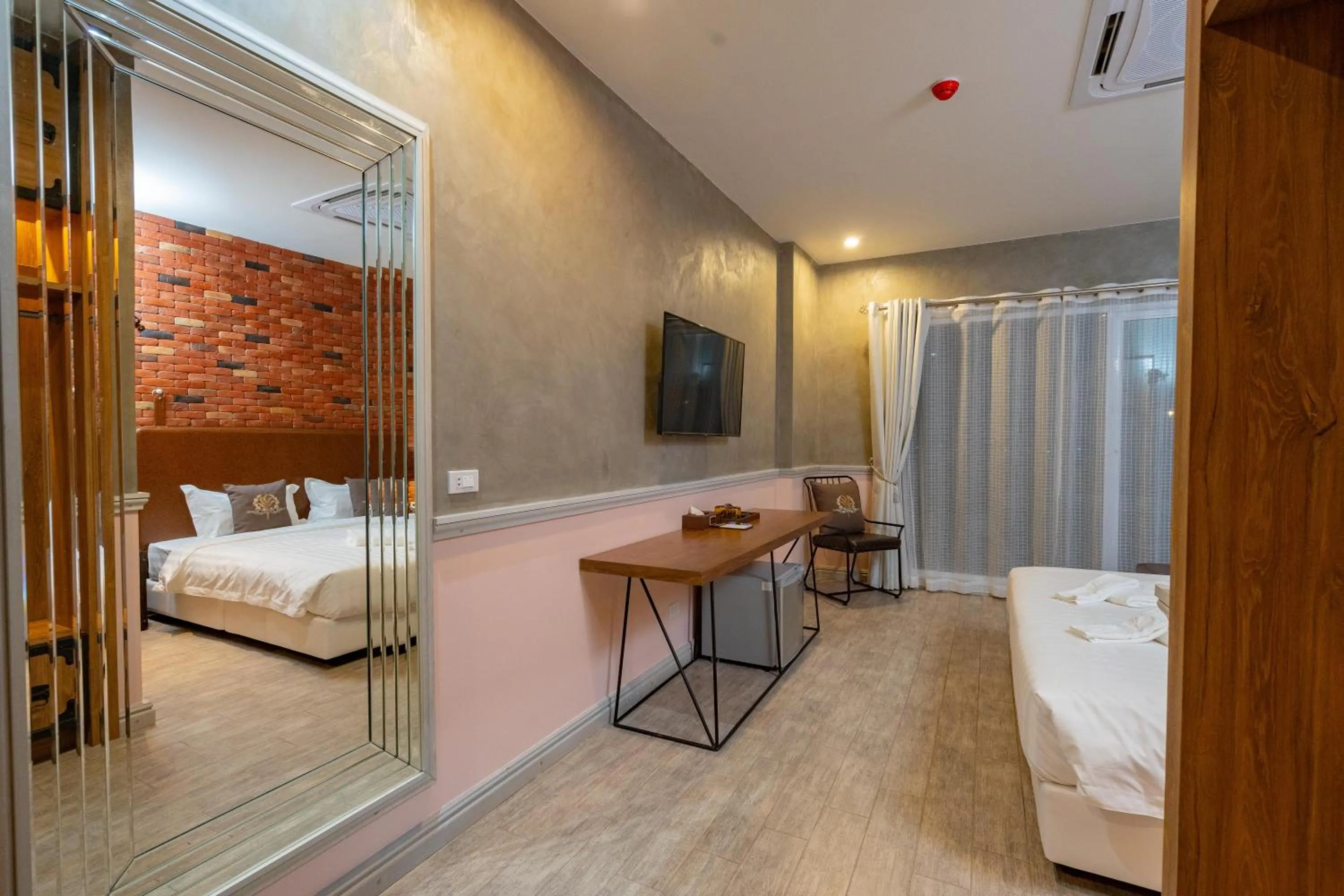 TV and multimedia, Bed in Belle Grand Hotel