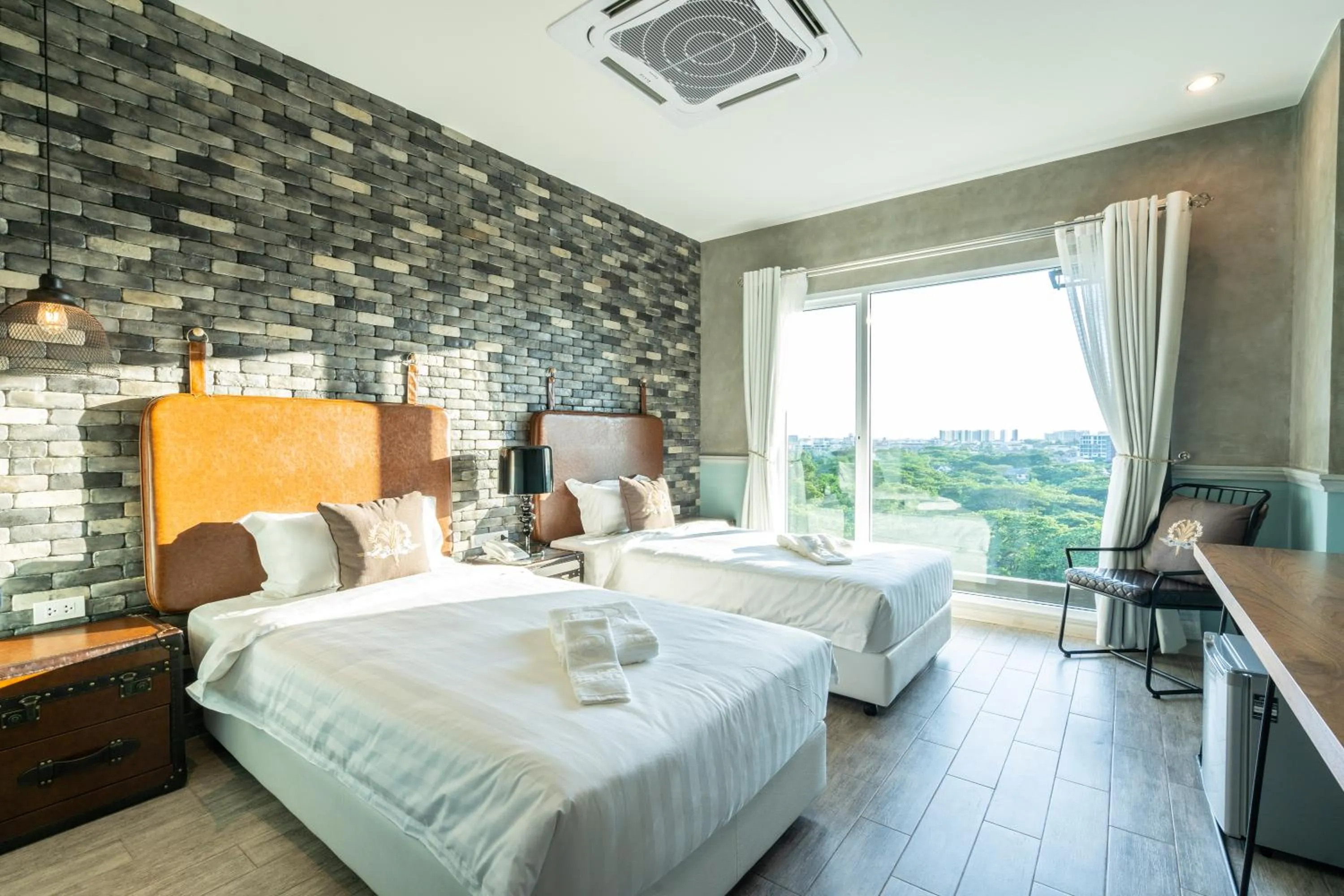 Photo of the whole room, Bed in Belle Grand Hotel