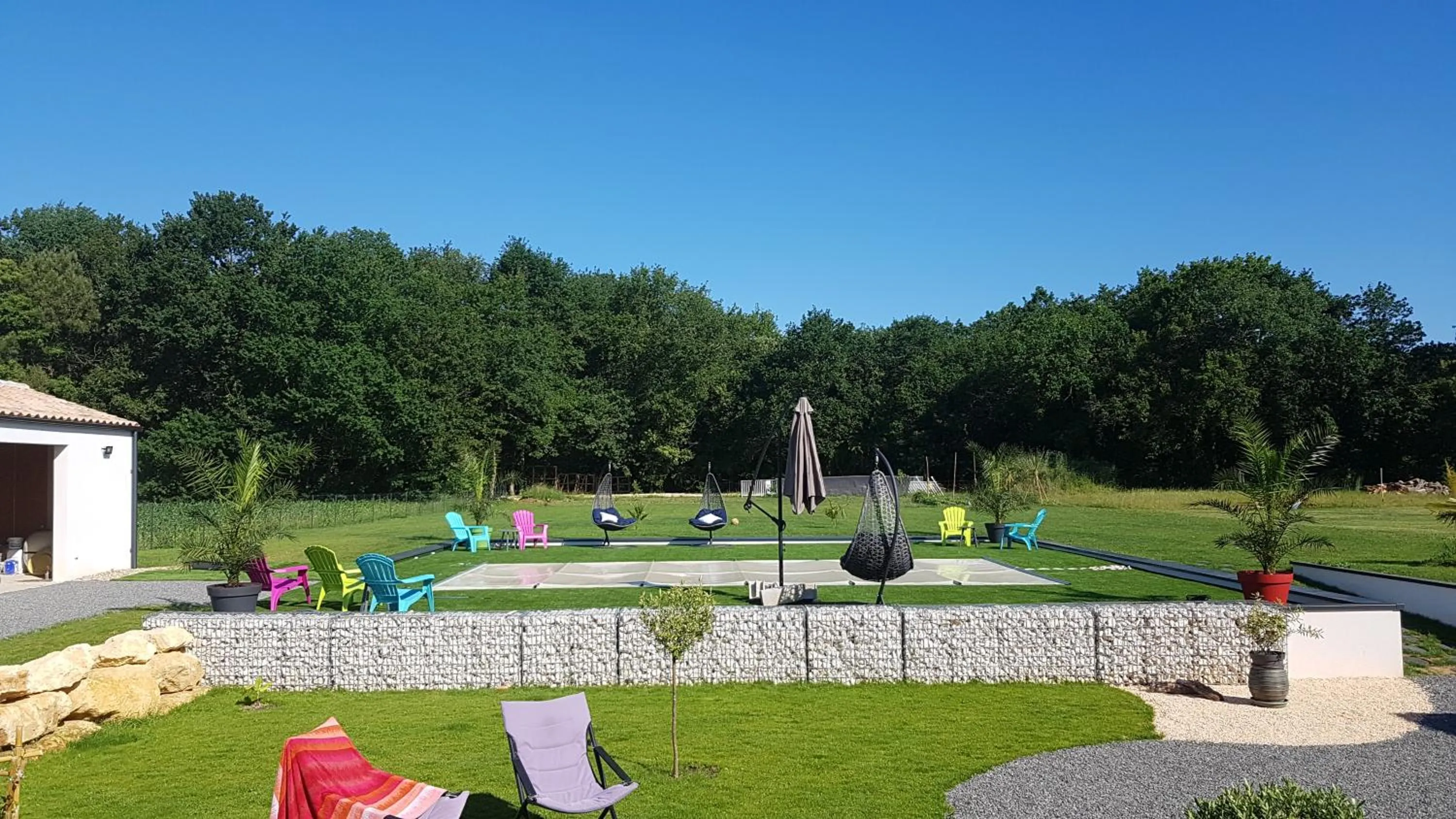 Garden view in Alolival