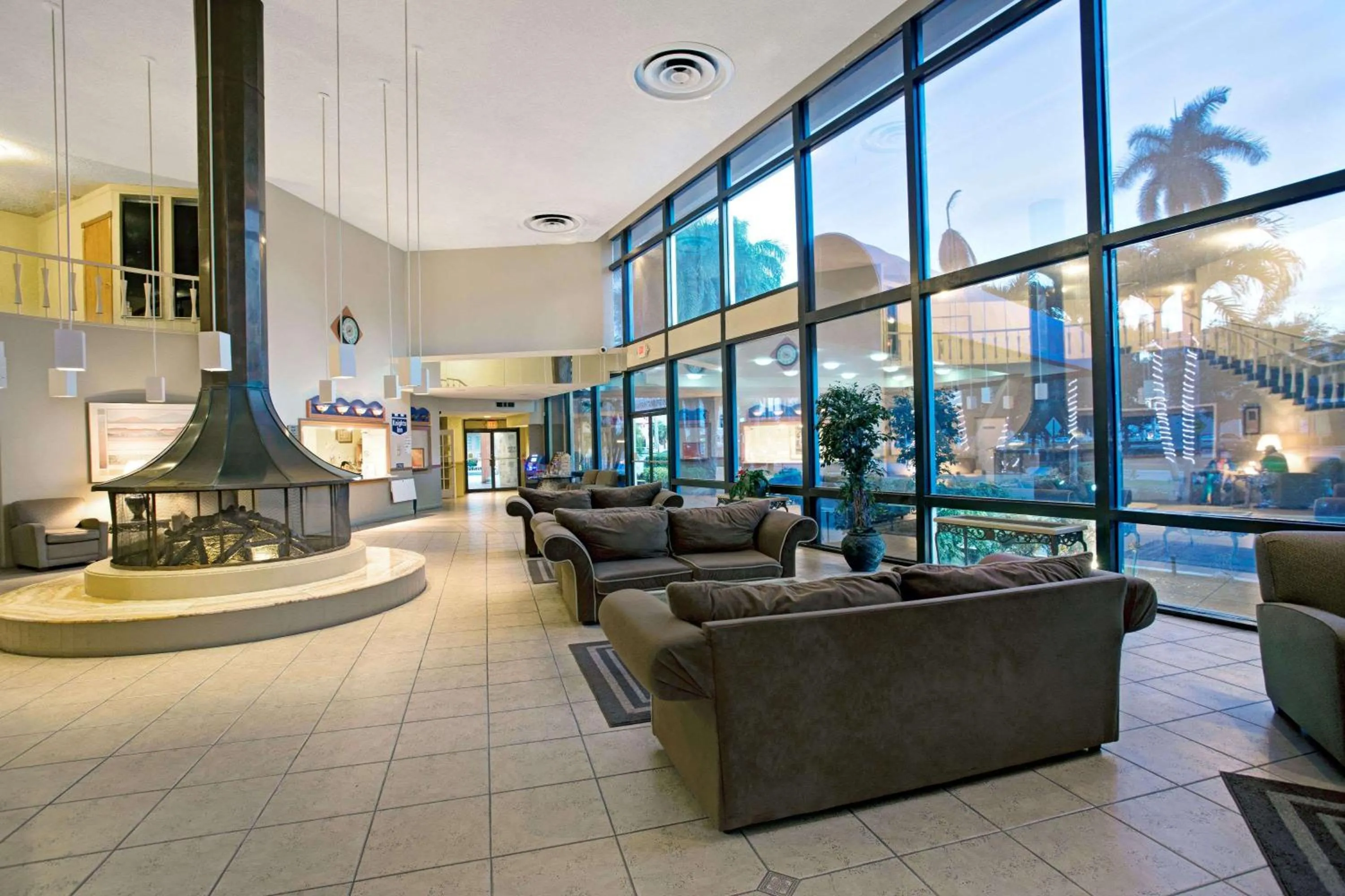 Lobby or reception in Knights Inn Hallandale