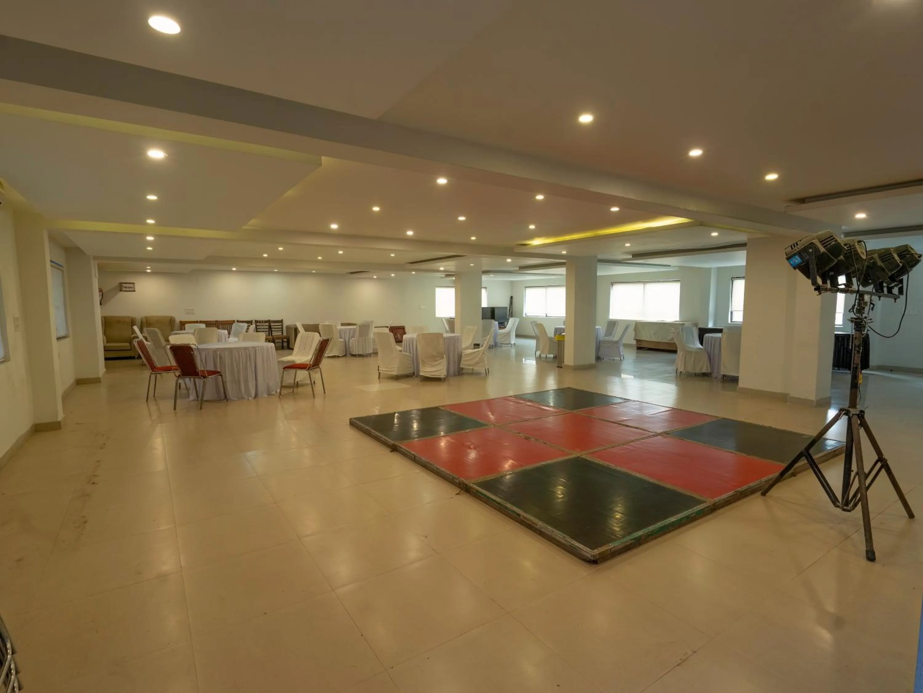 Meeting/conference room in Excel Hotels and Resorts Bhimtal