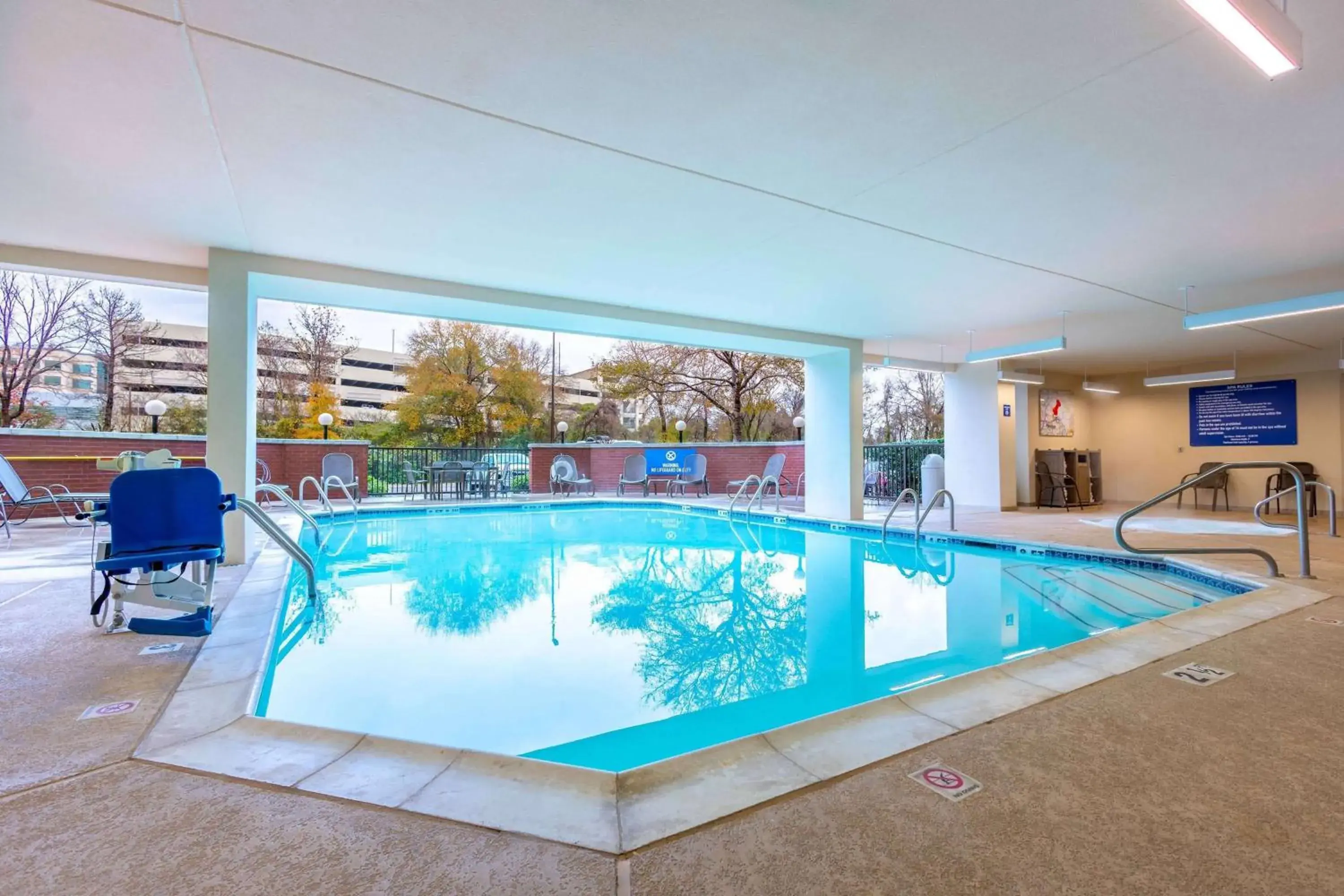 Pool view in Heritage Inn & Suites The Woodlands, Trademark by Wyndham Pool view in Heritage Inn & Suites The Woodlands, Trademark by Wyndham