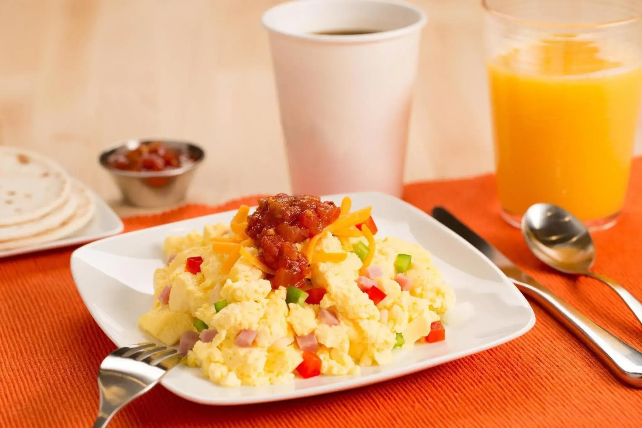 Food and drinks in Drury Inn & Suites Houston The Woodlands Food and drinks in Drury Inn & Suites Houston The Woodlands