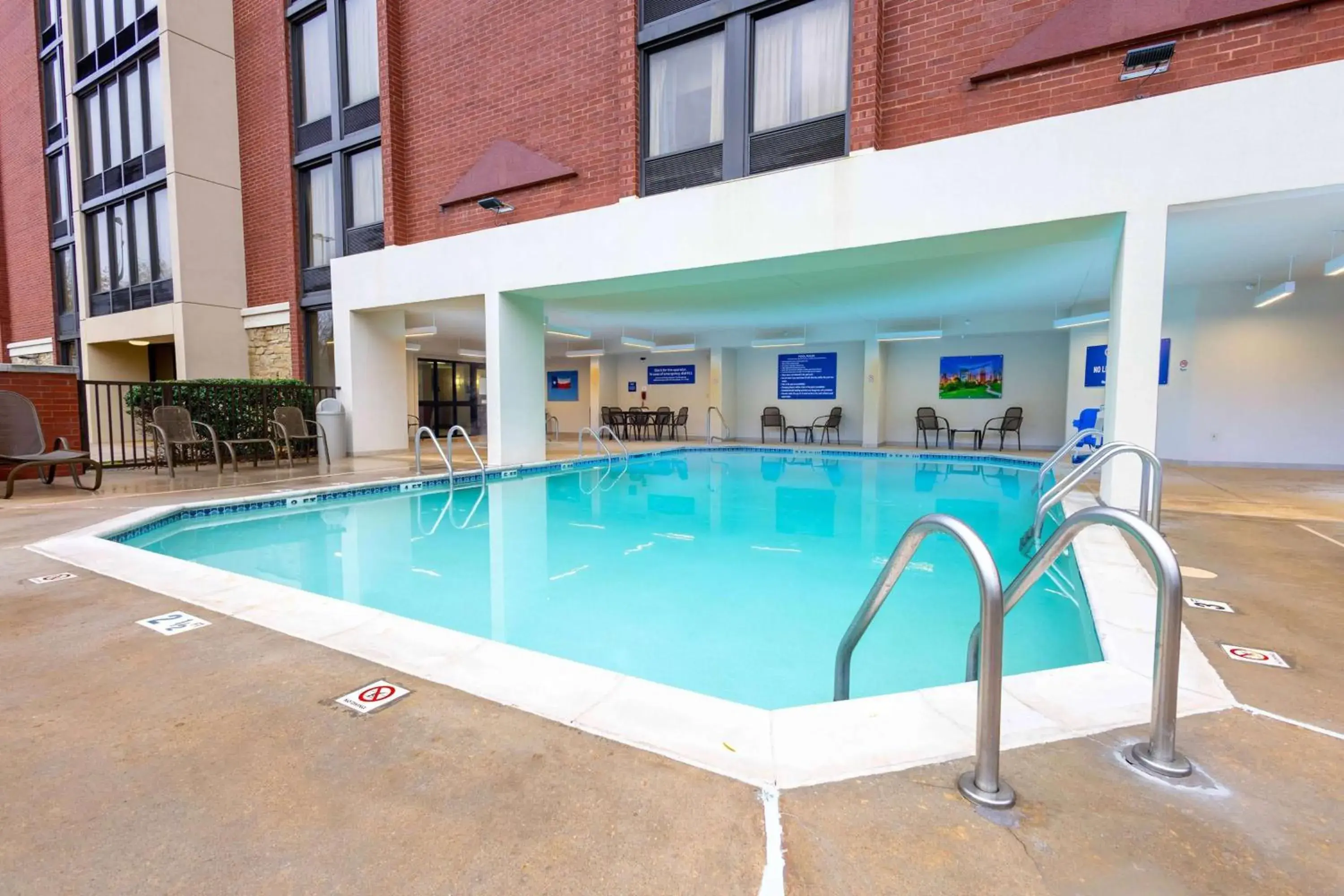 Pool view in Drury Inn & Suites Houston The Woodlands Pool view in Drury Inn & Suites Houston The Woodlands
