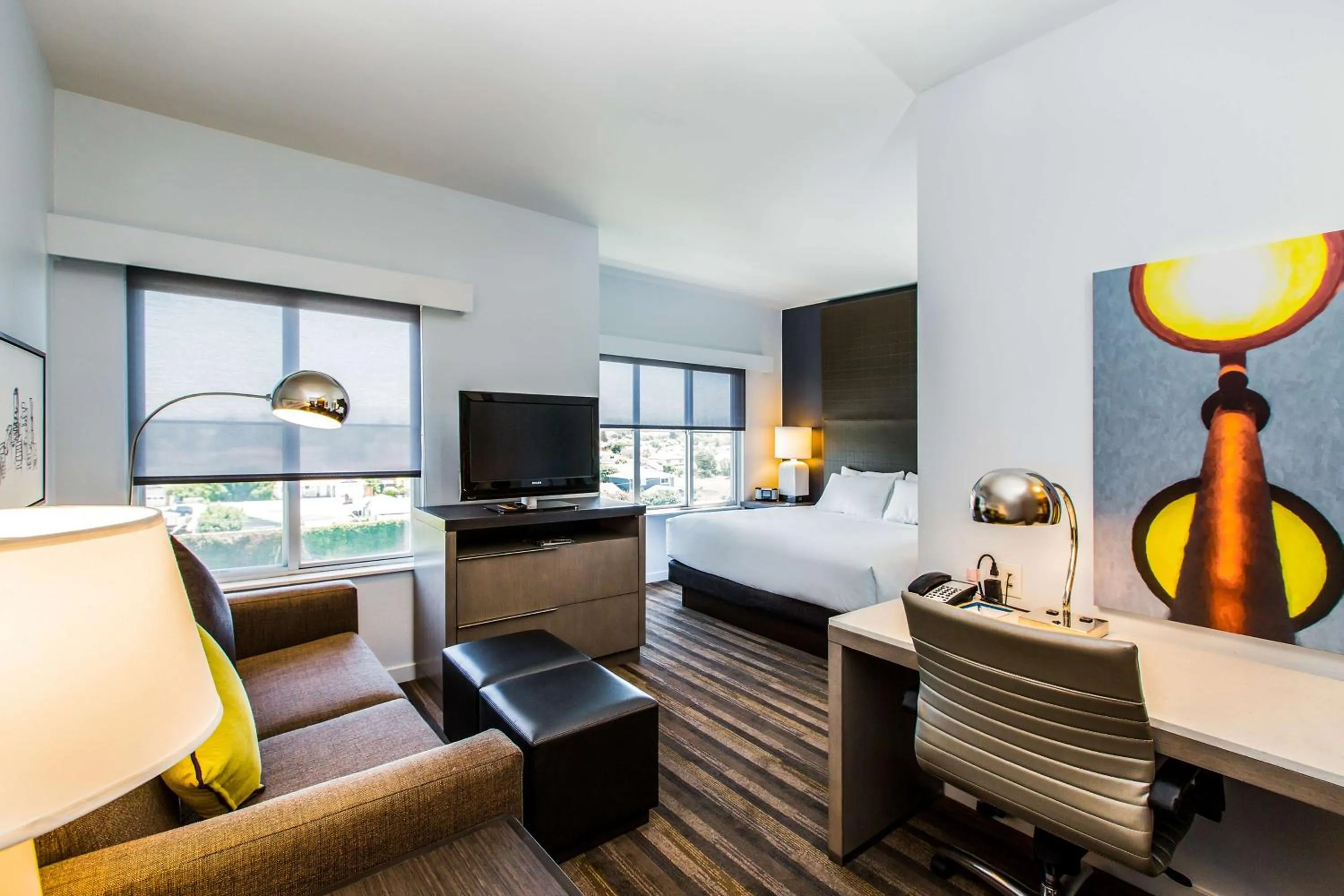 Bed in Hyatt House Santa Clara