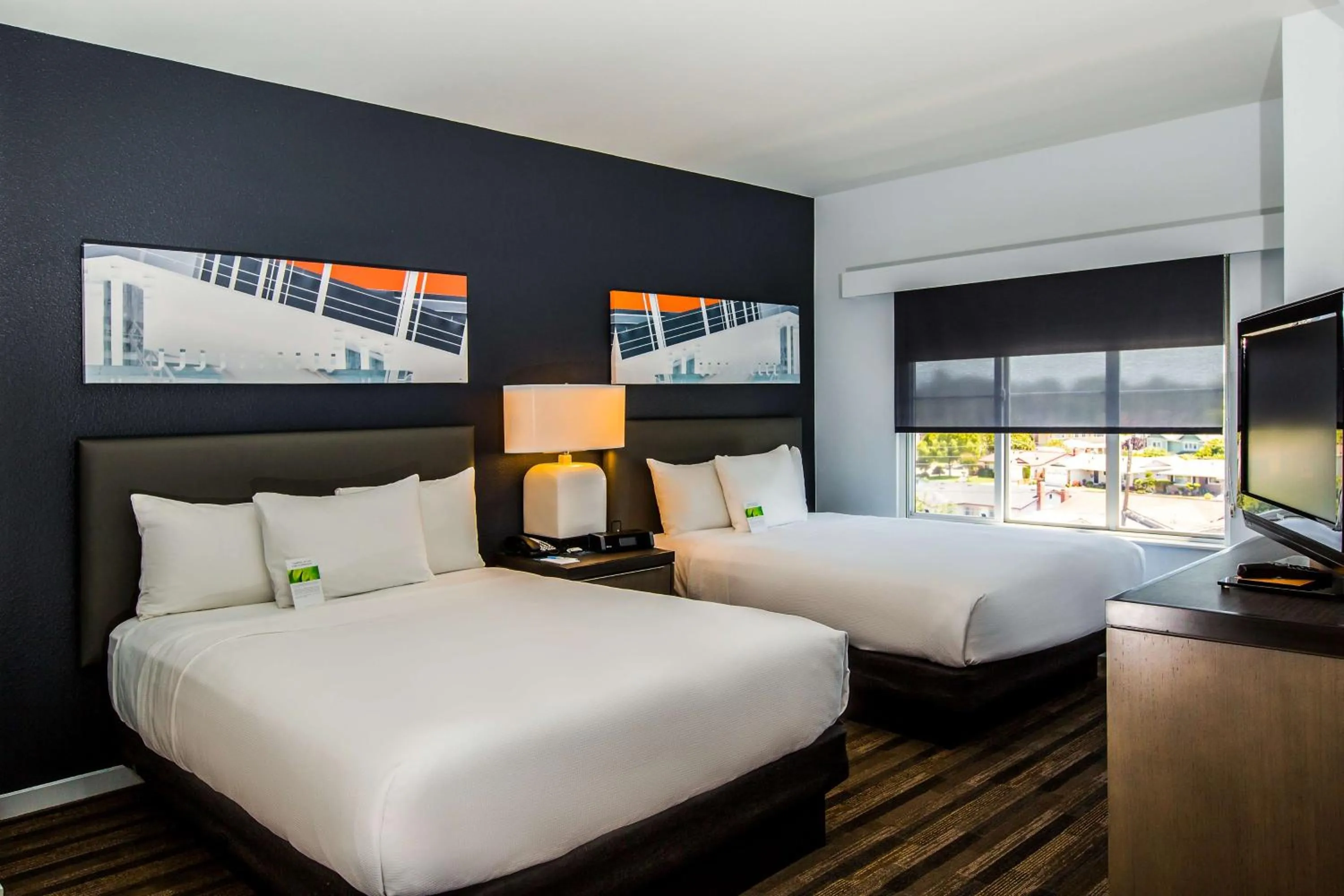 Bed in Hyatt House Santa Clara