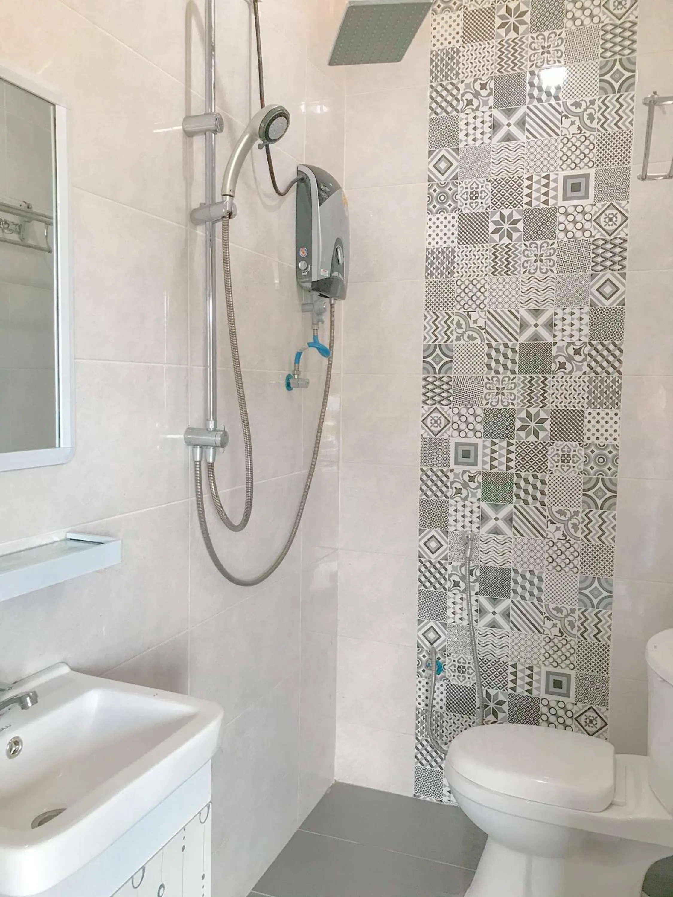 Shower in Norshah Village Resort