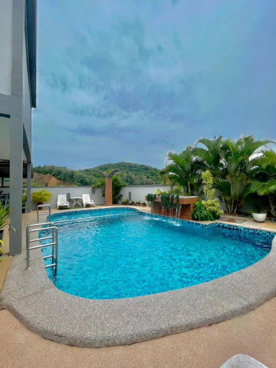 Swimming pool in Norshah Village Resort