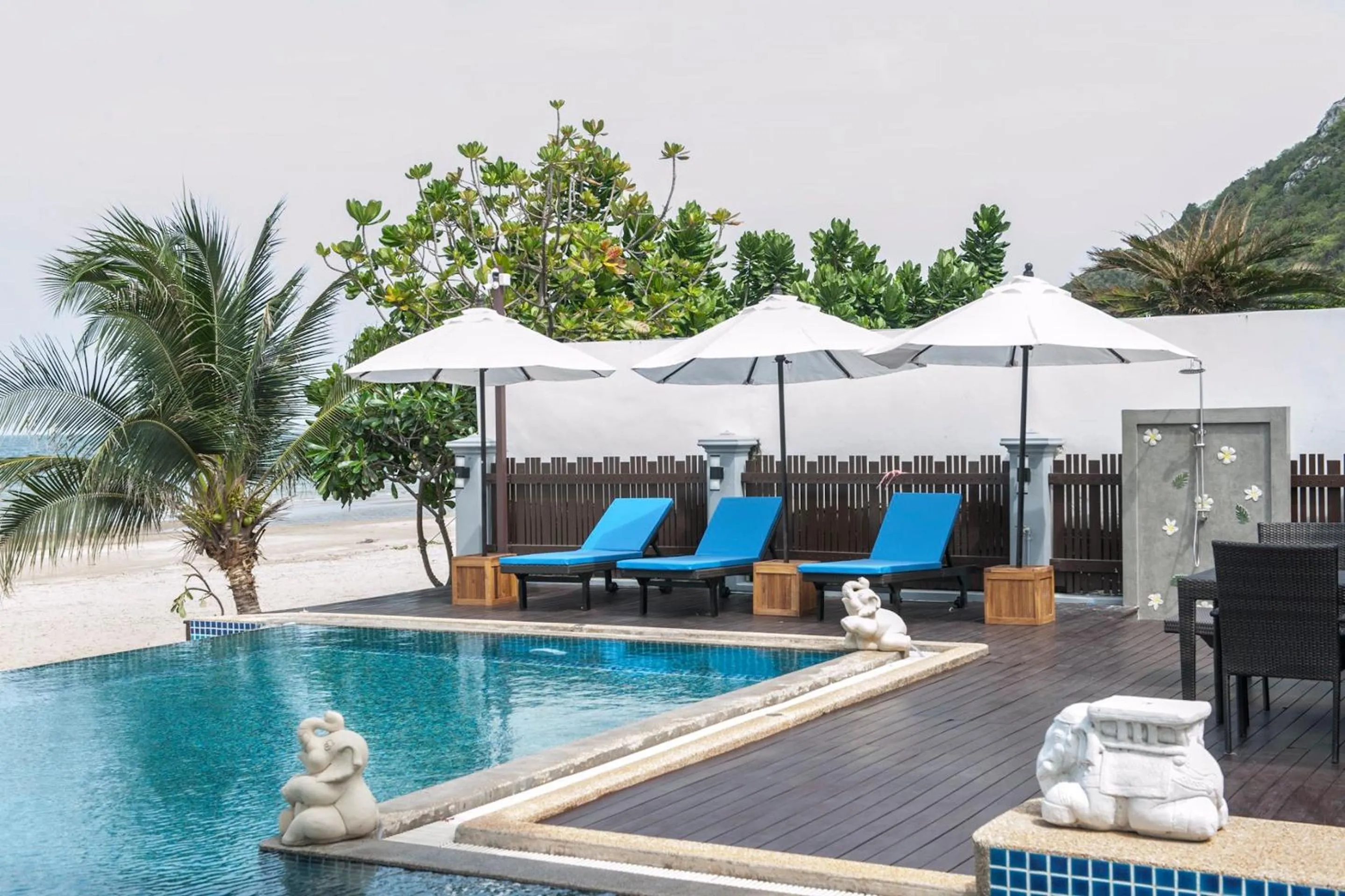 Day in Amara Villa Khao Ka Lok