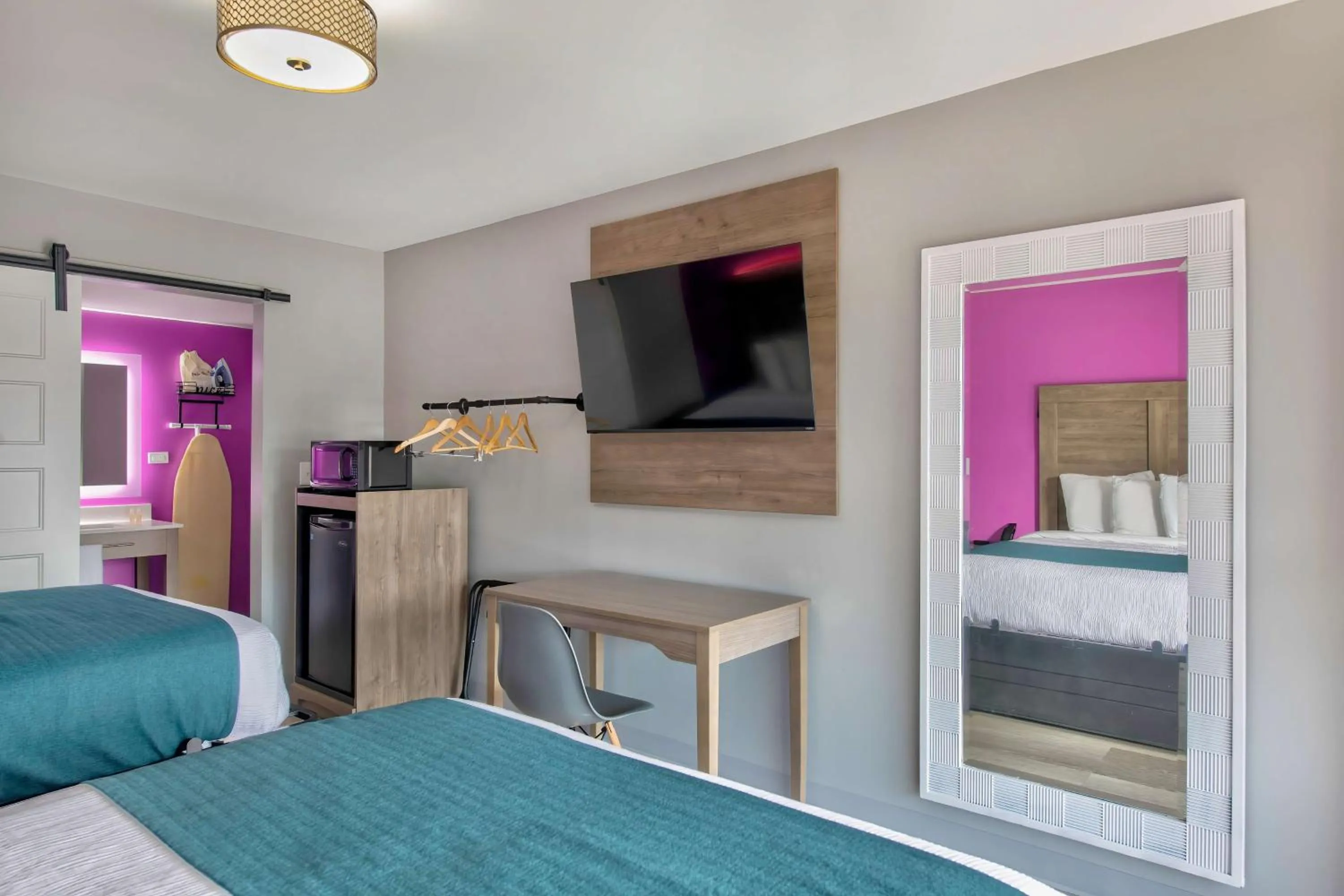 Bedroom, Bed in Motel 6 Tuscaloosa AL University