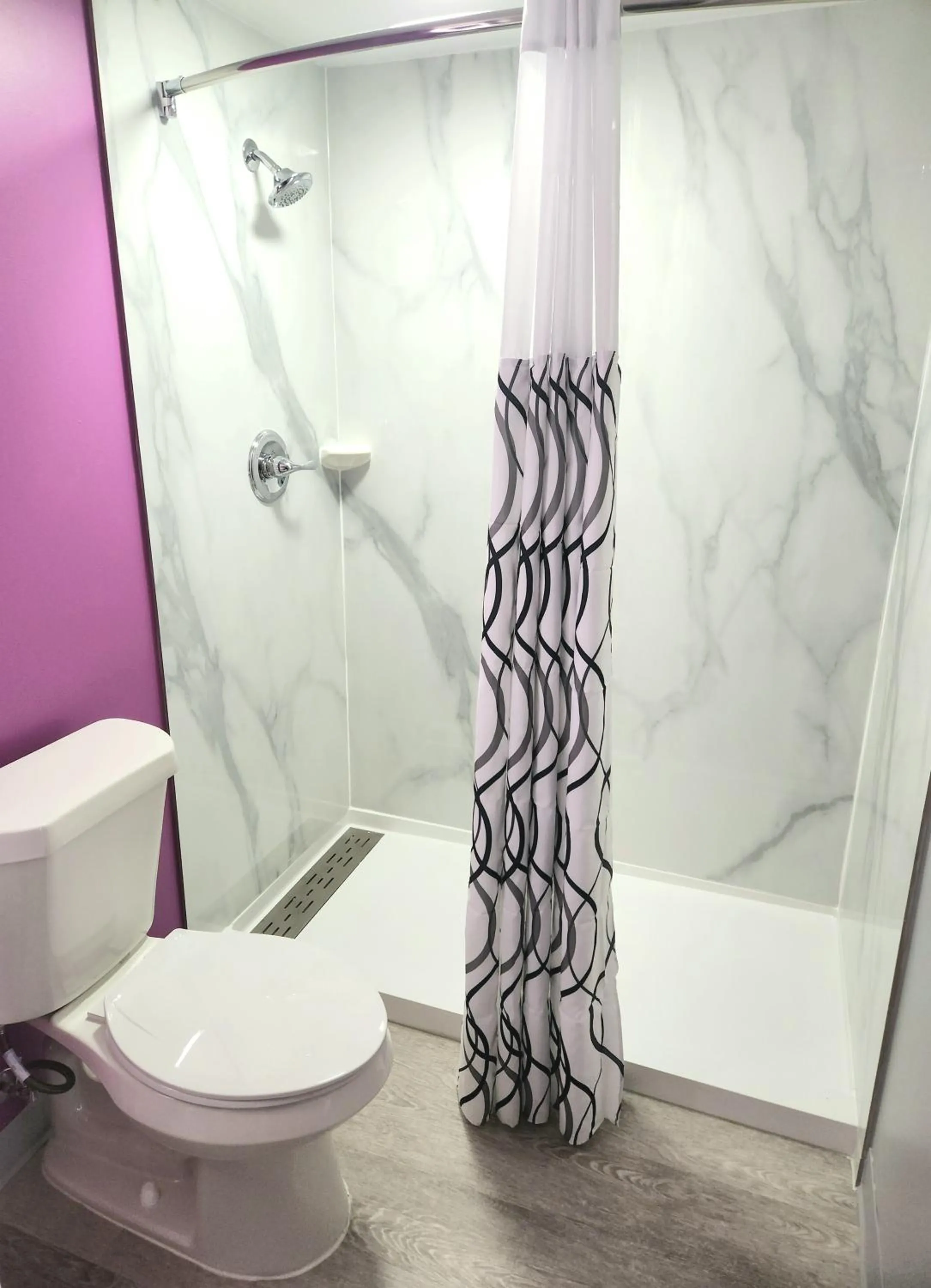 Shower in Motel 6 Tuscaloosa AL University