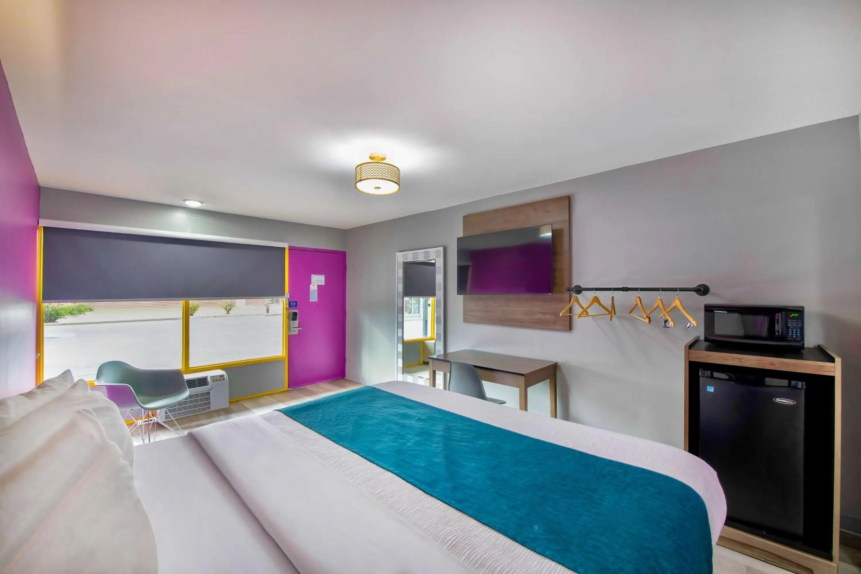 Bedroom, Bed in Motel 6 Tuscaloosa AL University