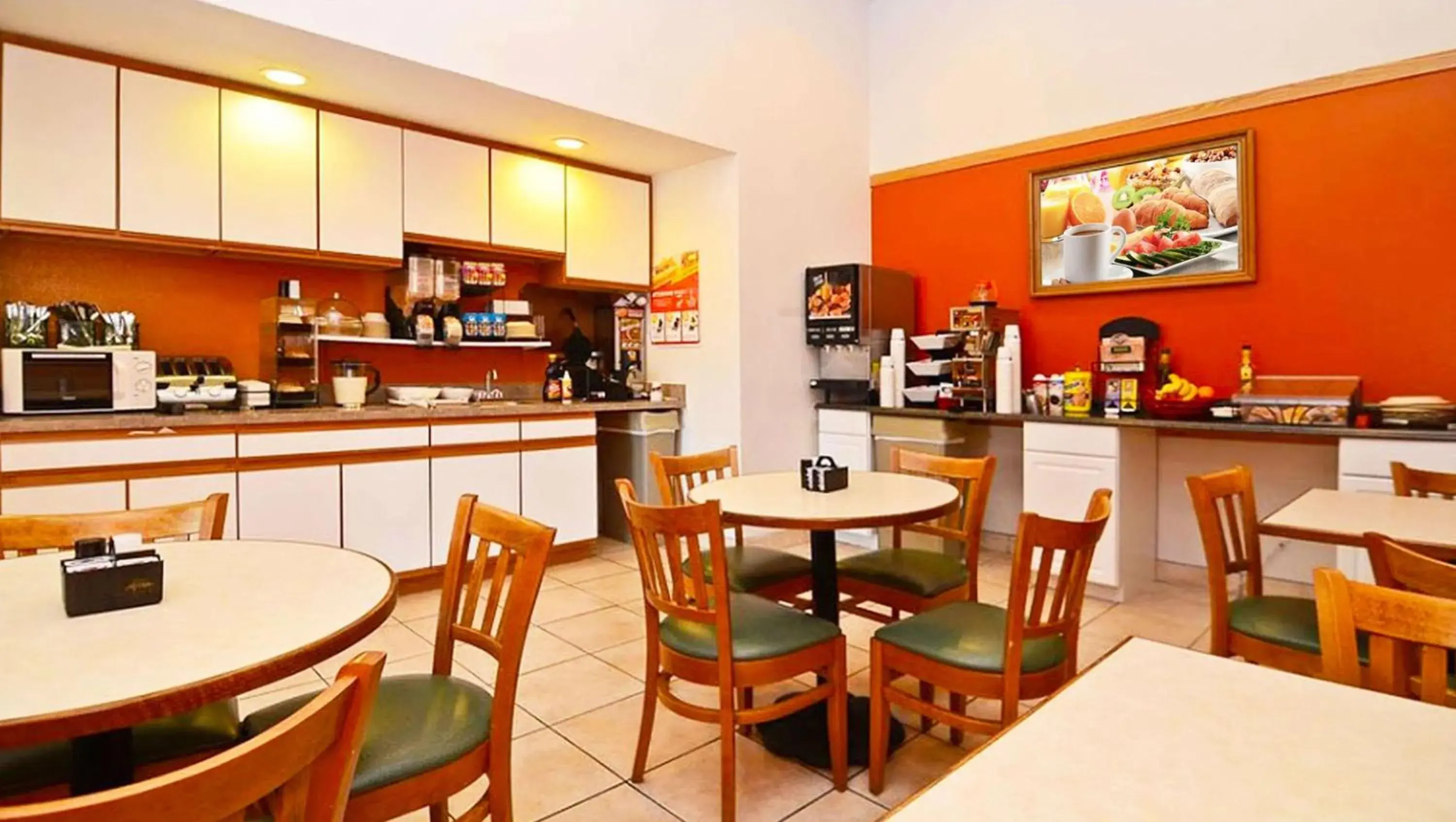 Buffet breakfast in Magnuson Hotel Manitou Springs Buffet breakfast in Magnuson Hotel Manitou Springs