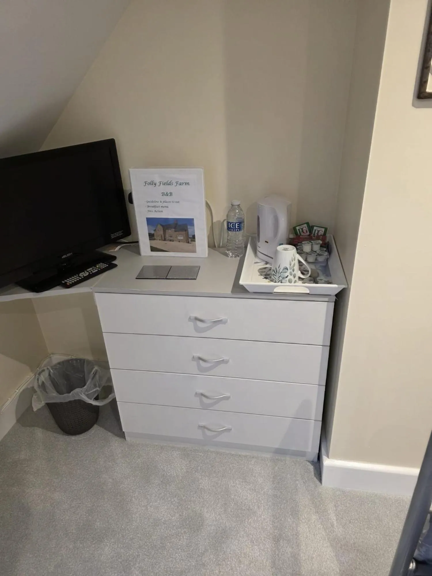 Coffee/tea facilities in Folly Fields Farm B&B