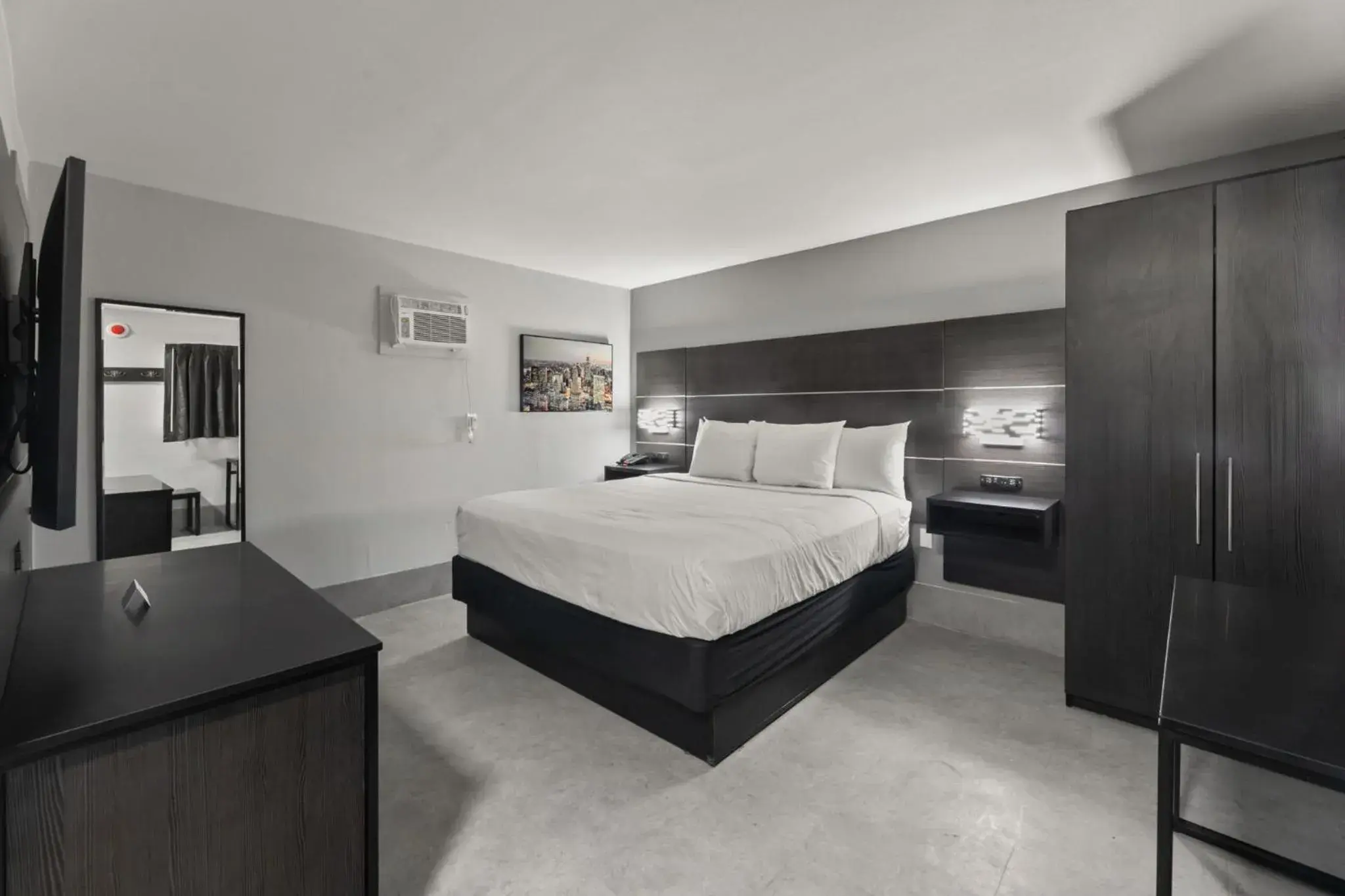 Bedroom, Bed in GuestHouse Extended Stay Laredo Bedroom, Bed in GuestHouse Extended Stay Laredo