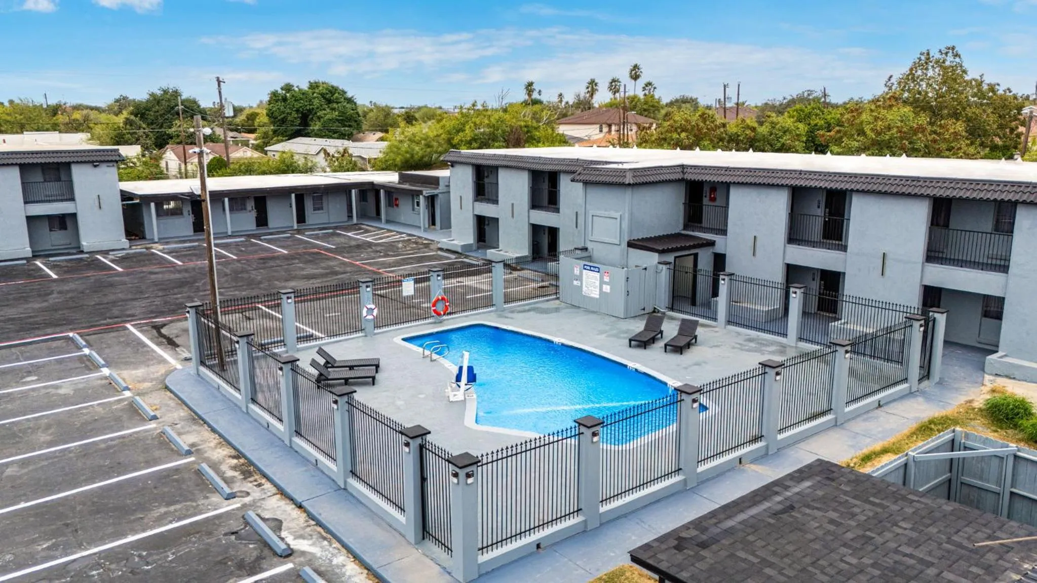 Property building in GuestHouse Extended Stay Laredo