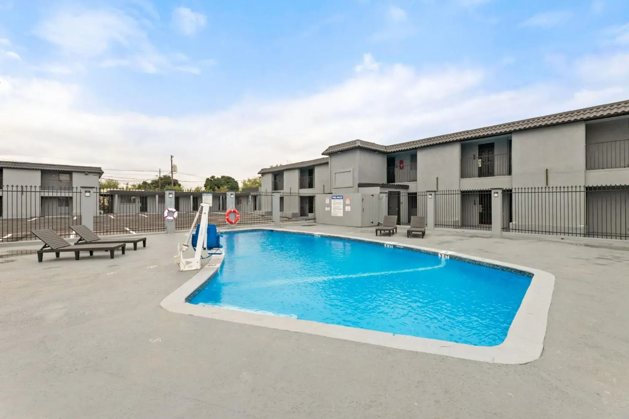 Property building in GuestHouse Extended Stay Laredo Property building in GuestHouse Extended Stay Laredo