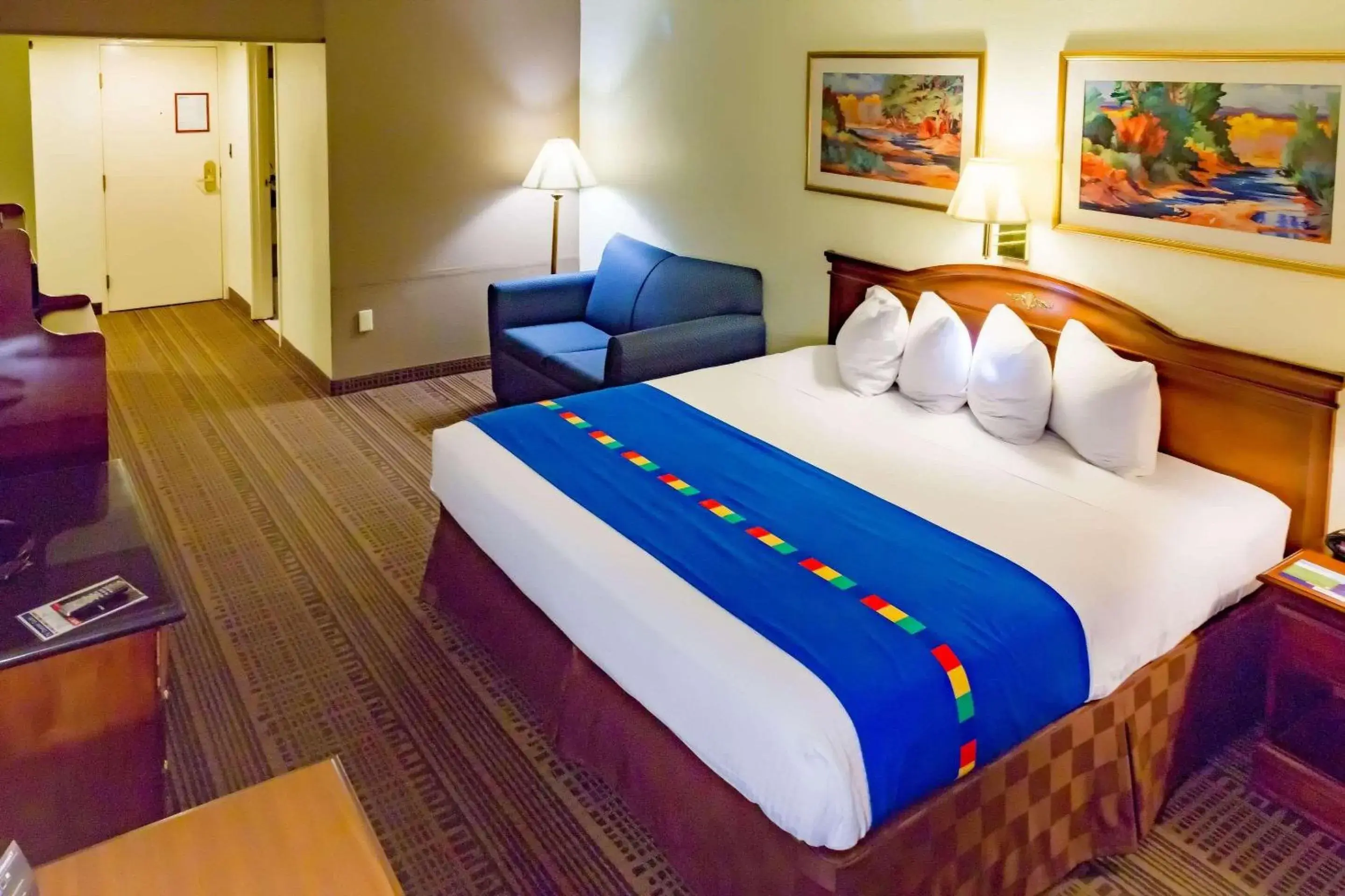 Bedroom, Bed in Park Inn By Radisson Sharon Bedroom, Bed in Park Inn By Radisson Sharon
