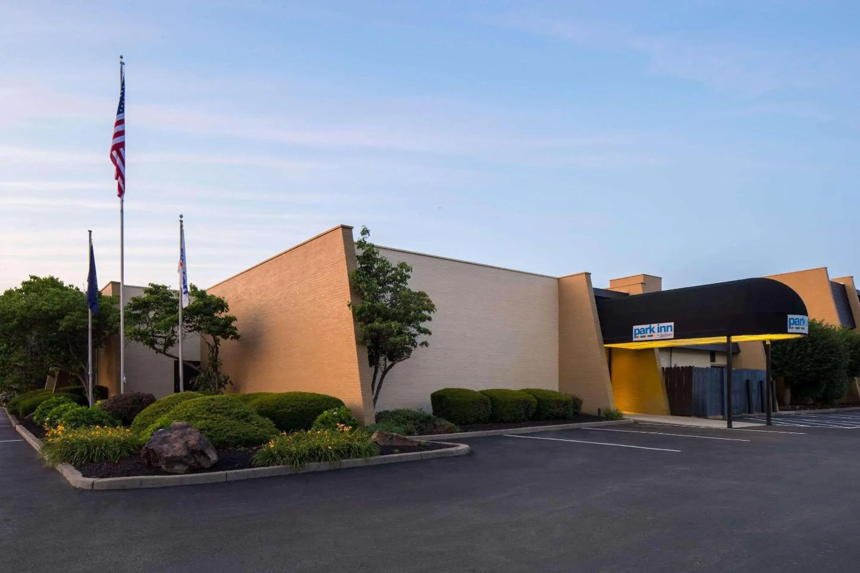 Property building in Park Inn By Radisson Sharon Property building in Park Inn By Radisson Sharon