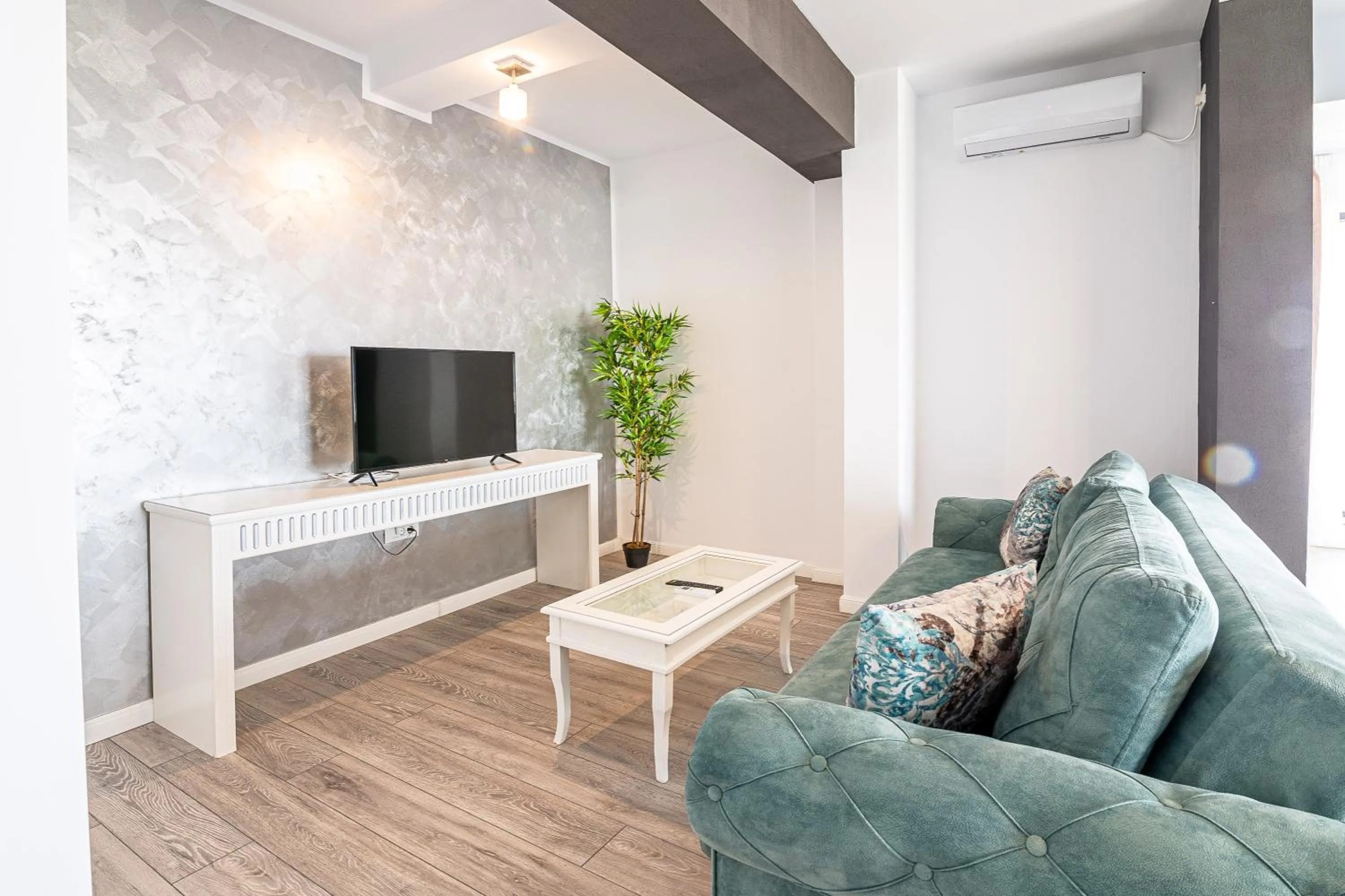 TV and multimedia in Miramare Residence Aparthotel