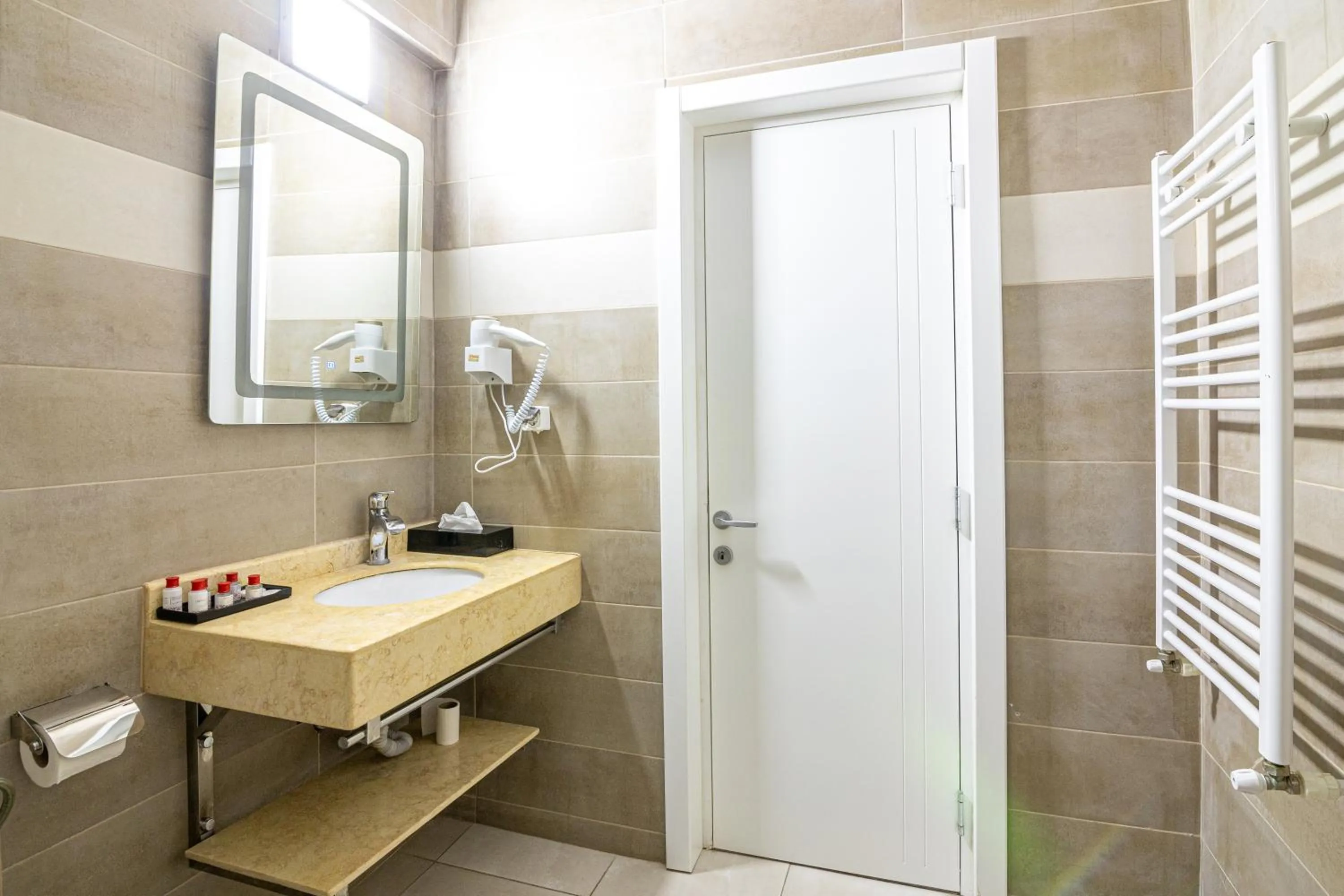 Shower in Miramare Residence Aparthotel