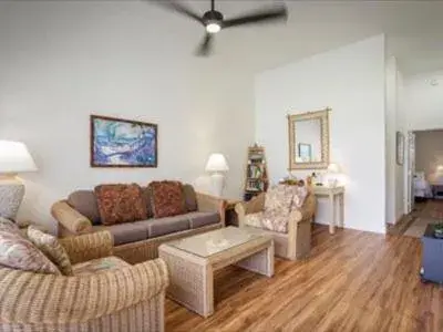 Seating Area in Lae Nani Resort Kauai By Outrigger