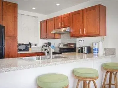 Kitchen/Kitchenette in Lae Nani Resort Kauai By Outrigger