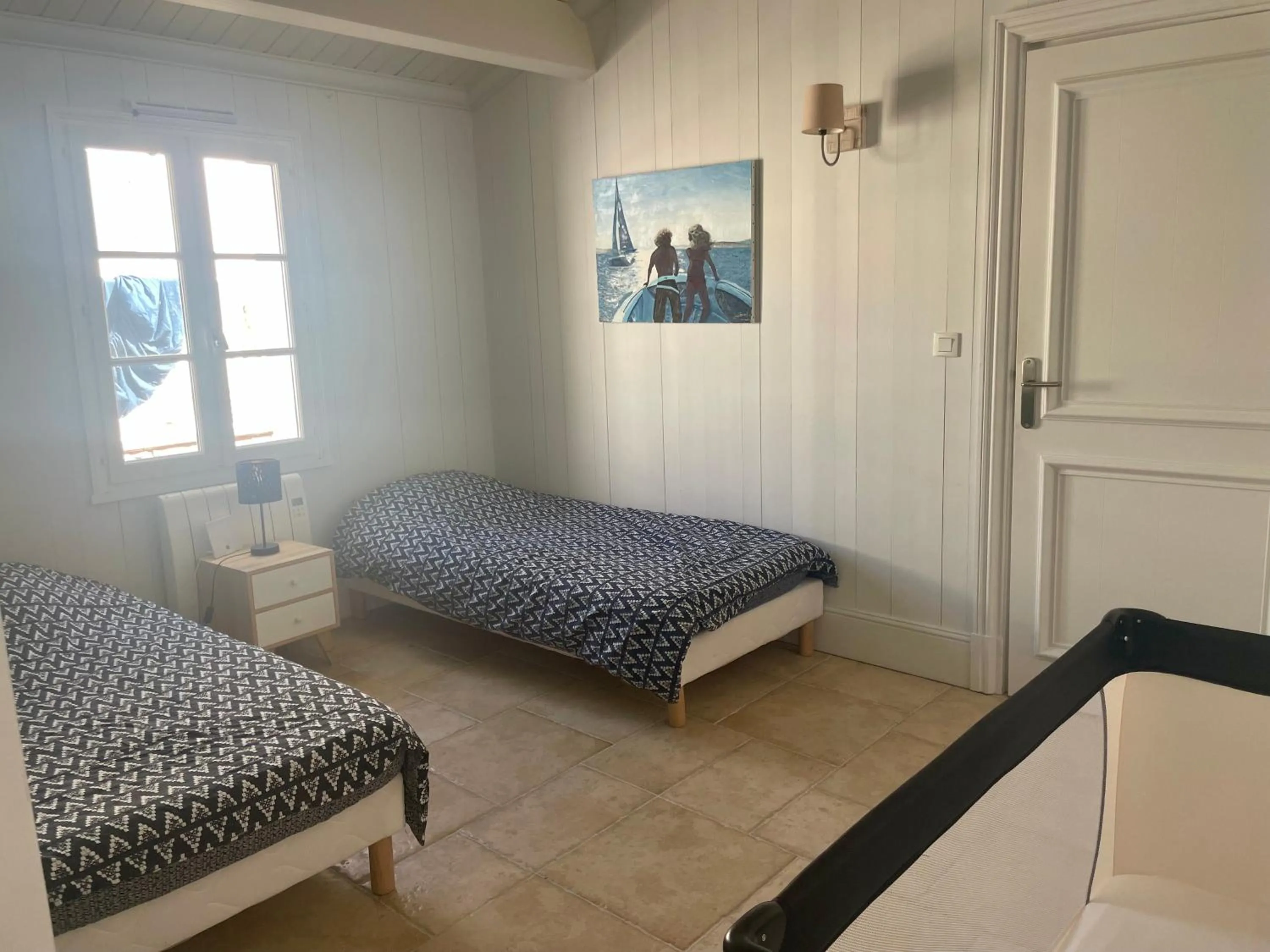 Bed in Villa Mer 4 Etoiles - 90 M de la mer Sea and Mountain Pleasure