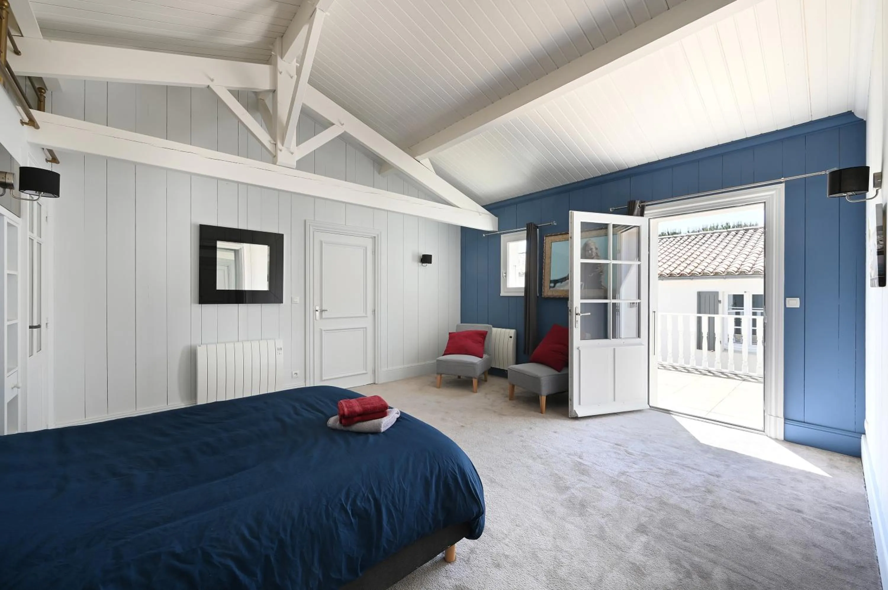 Bed in Villa Mer 4 Etoiles - 90 M de la mer Sea and Mountain Pleasure