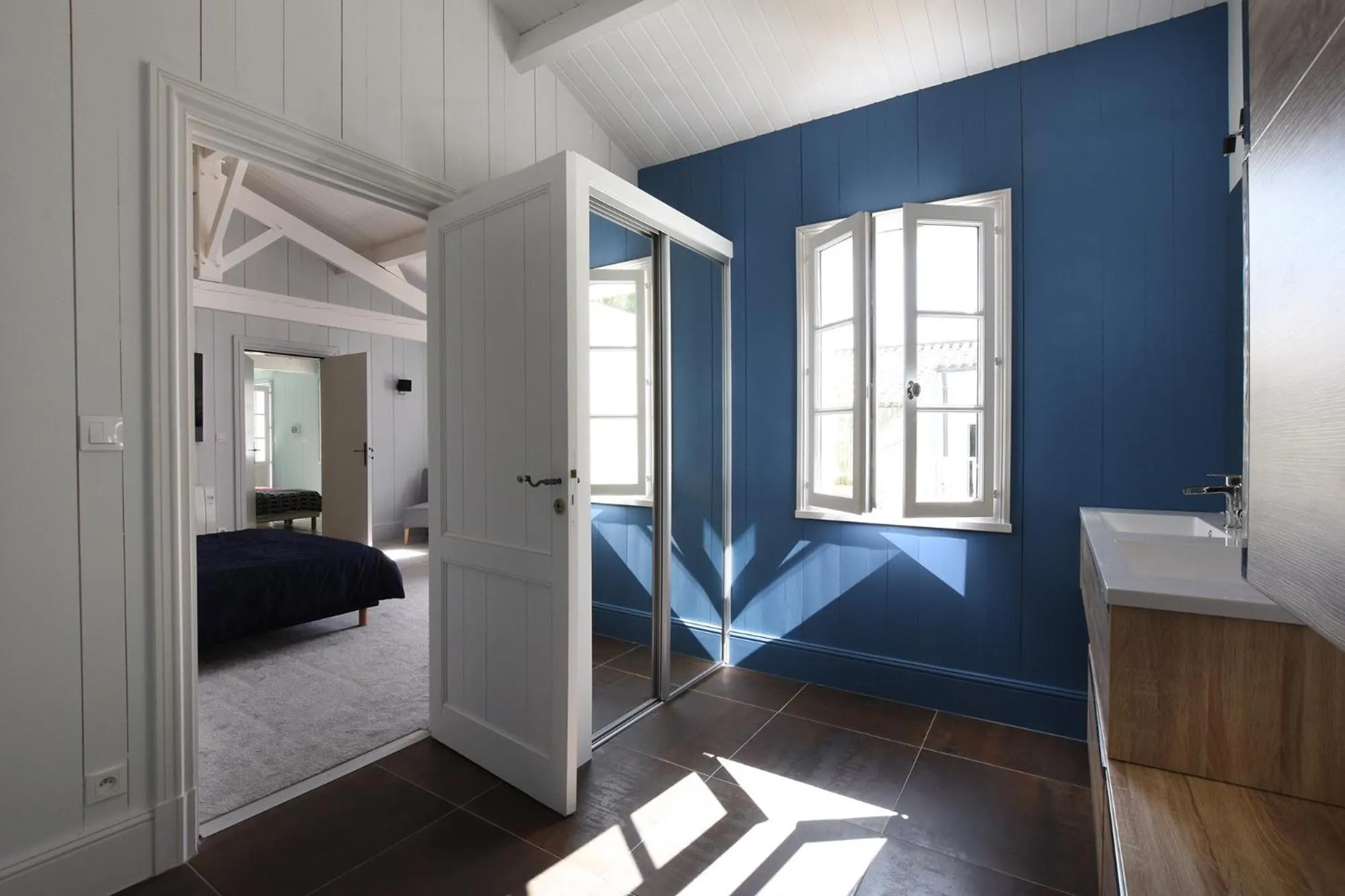Bed in Villa Mer 4 Etoiles - 90 M de la mer Sea and Mountain Pleasure