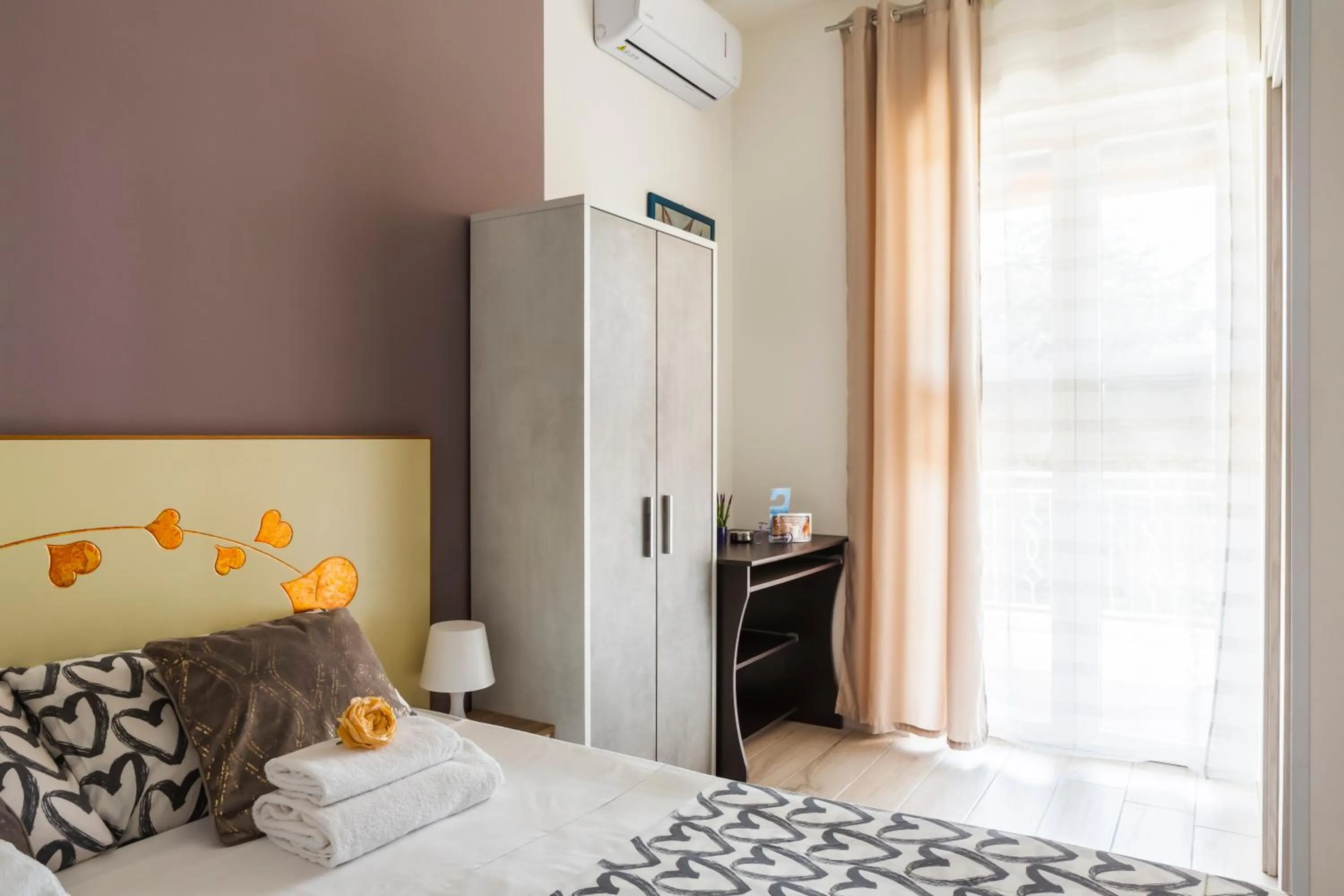 Photo of the whole room, Bed in Benvenuti in puglia