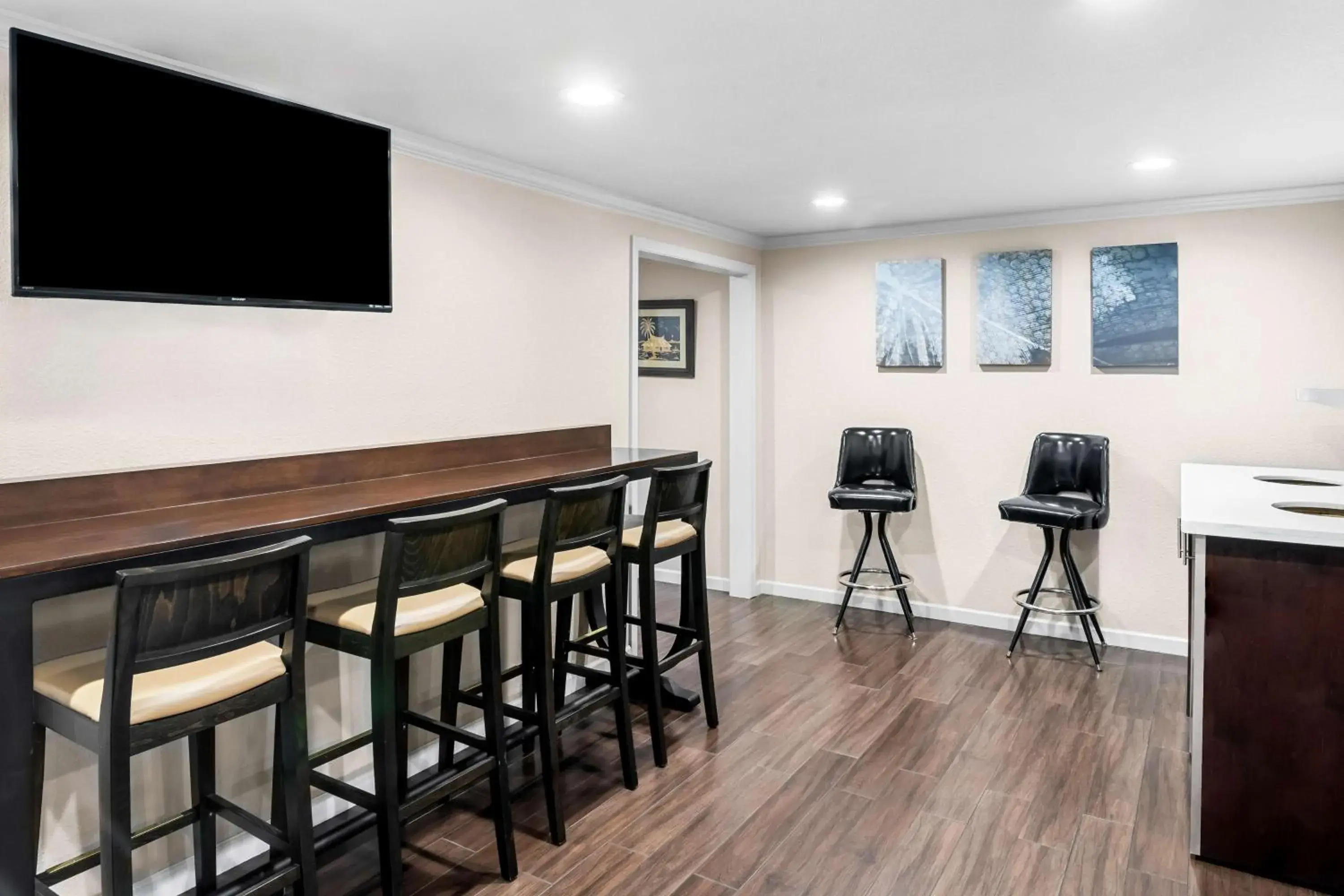 Breakfast in Best Western Skyline Motor Lodge Breakfast in Best Western Skyline Motor Lodge