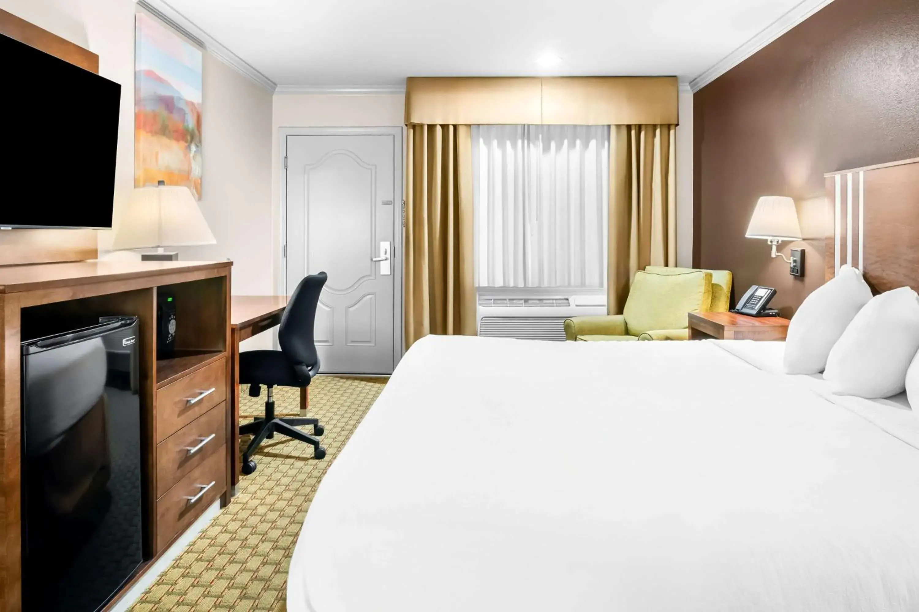 Bedroom, Bed in Best Western Skyline Motor Lodge Bedroom, Bed in Best Western Skyline Motor Lodge