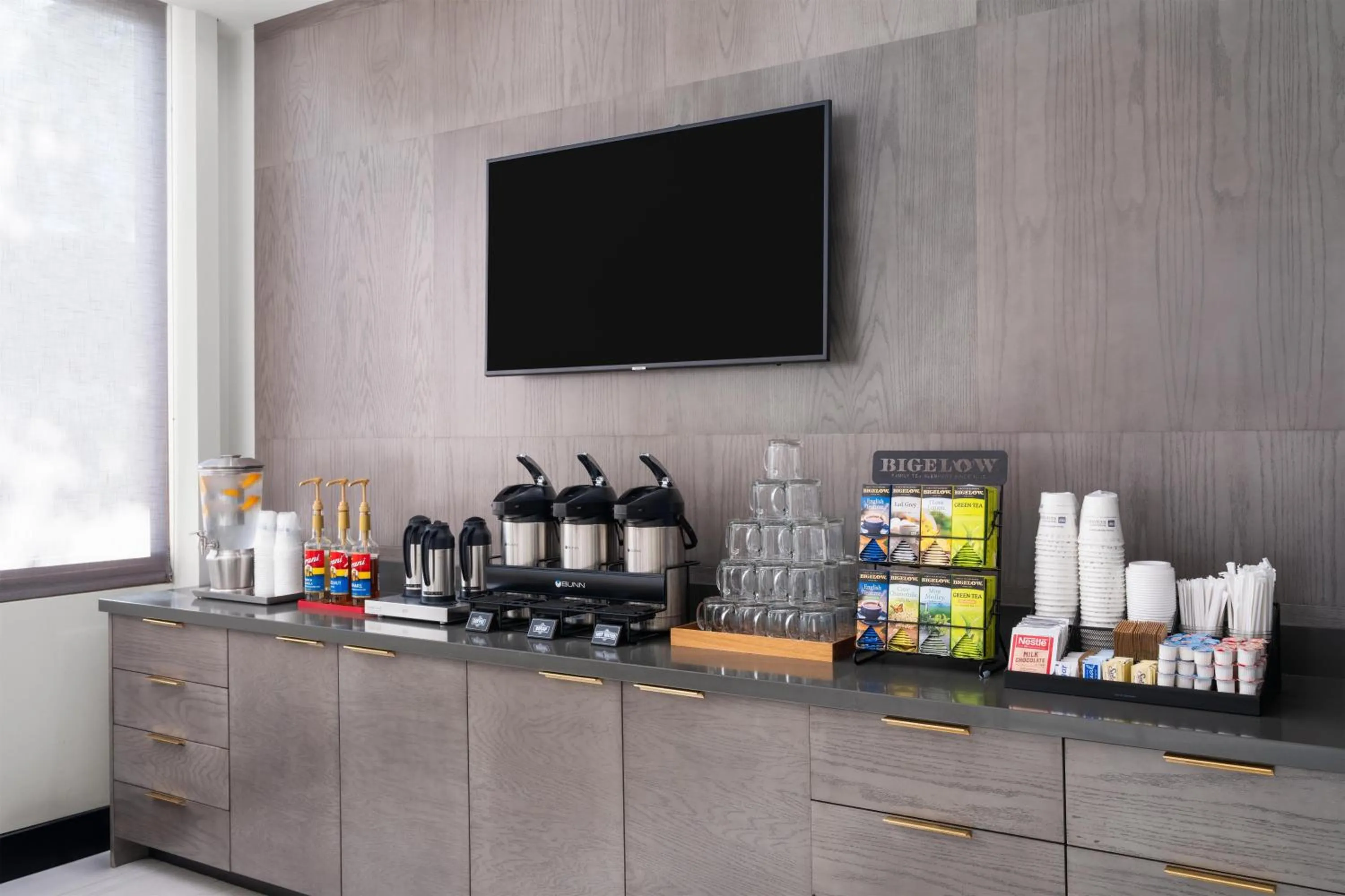 Restaurant/places to eat in Aiden by Best Western Berkeley