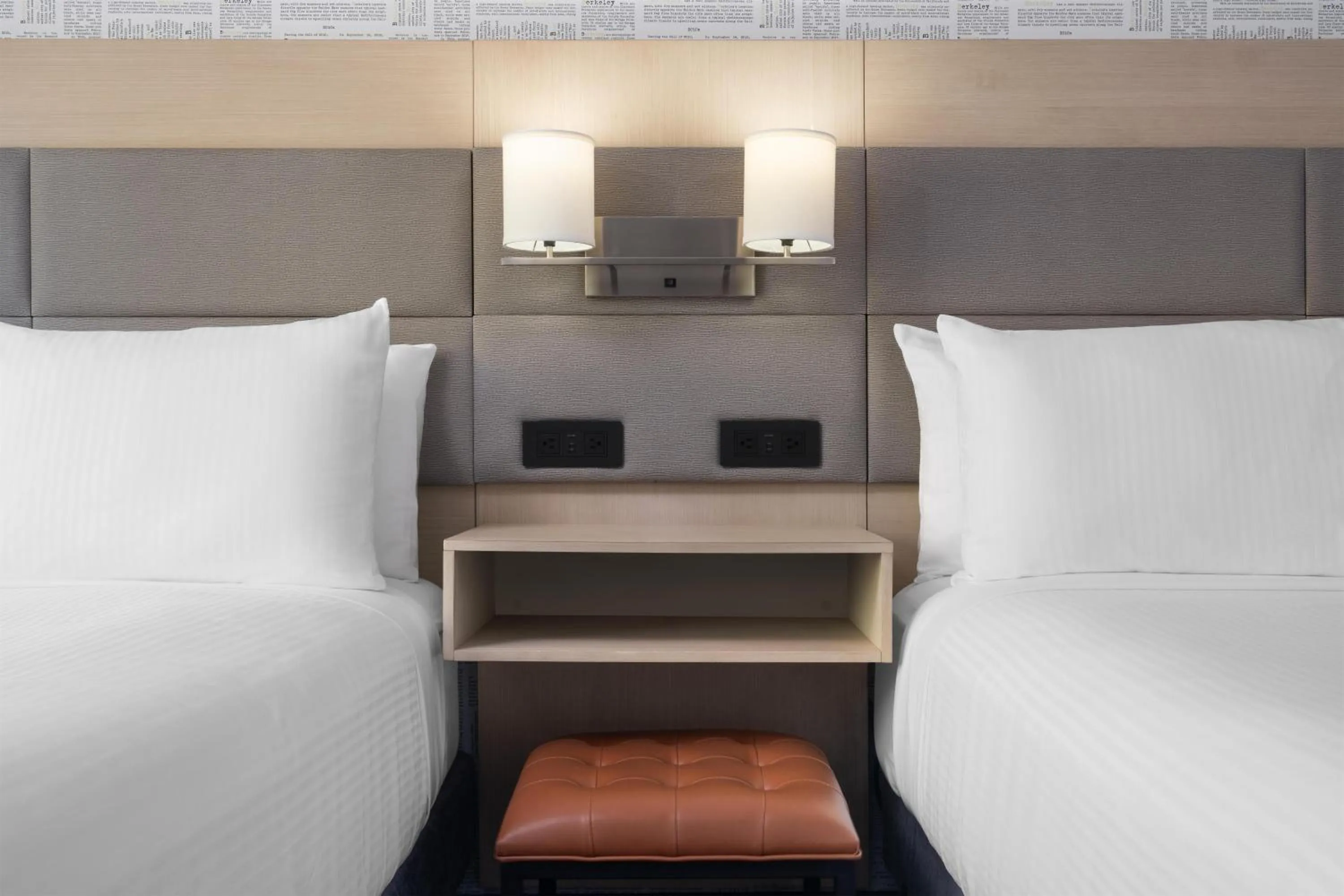 Bedroom, Bed in Aiden by Best Western Berkeley